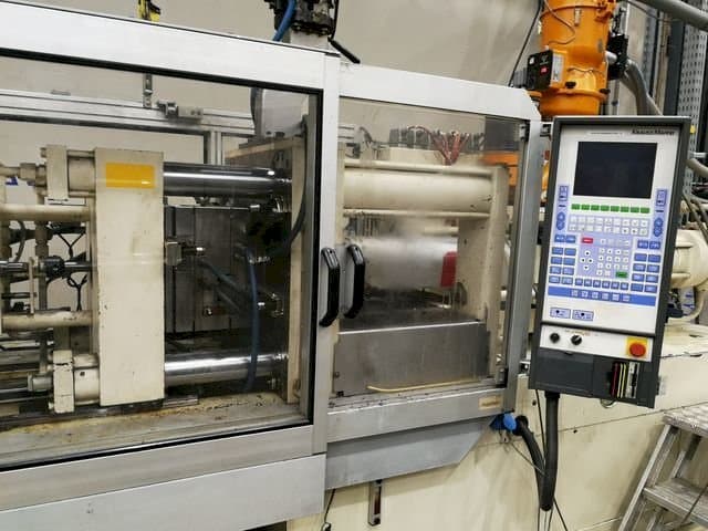 Krauss Maffei 80/340 C1 Mašinos vaizdas iš priekio