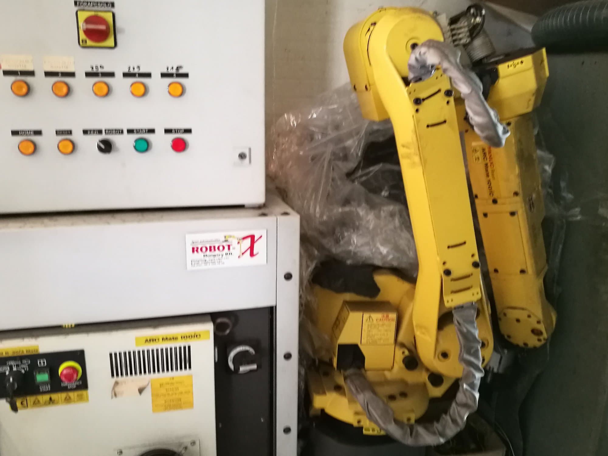 FANUC ARC Mate 100iC Mašinos vaizdas iš priekio