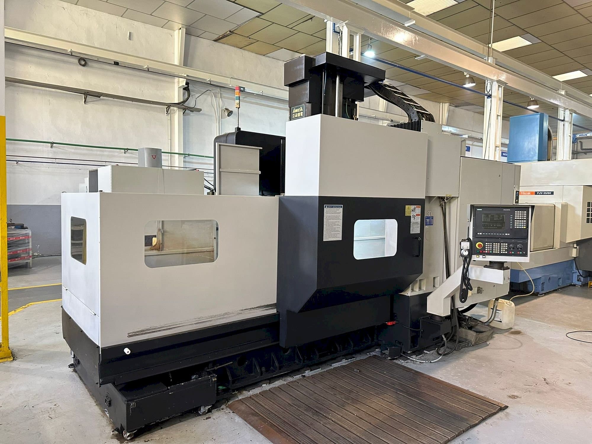 AWEA VP2012 Mašinos vaizdas iš priekio