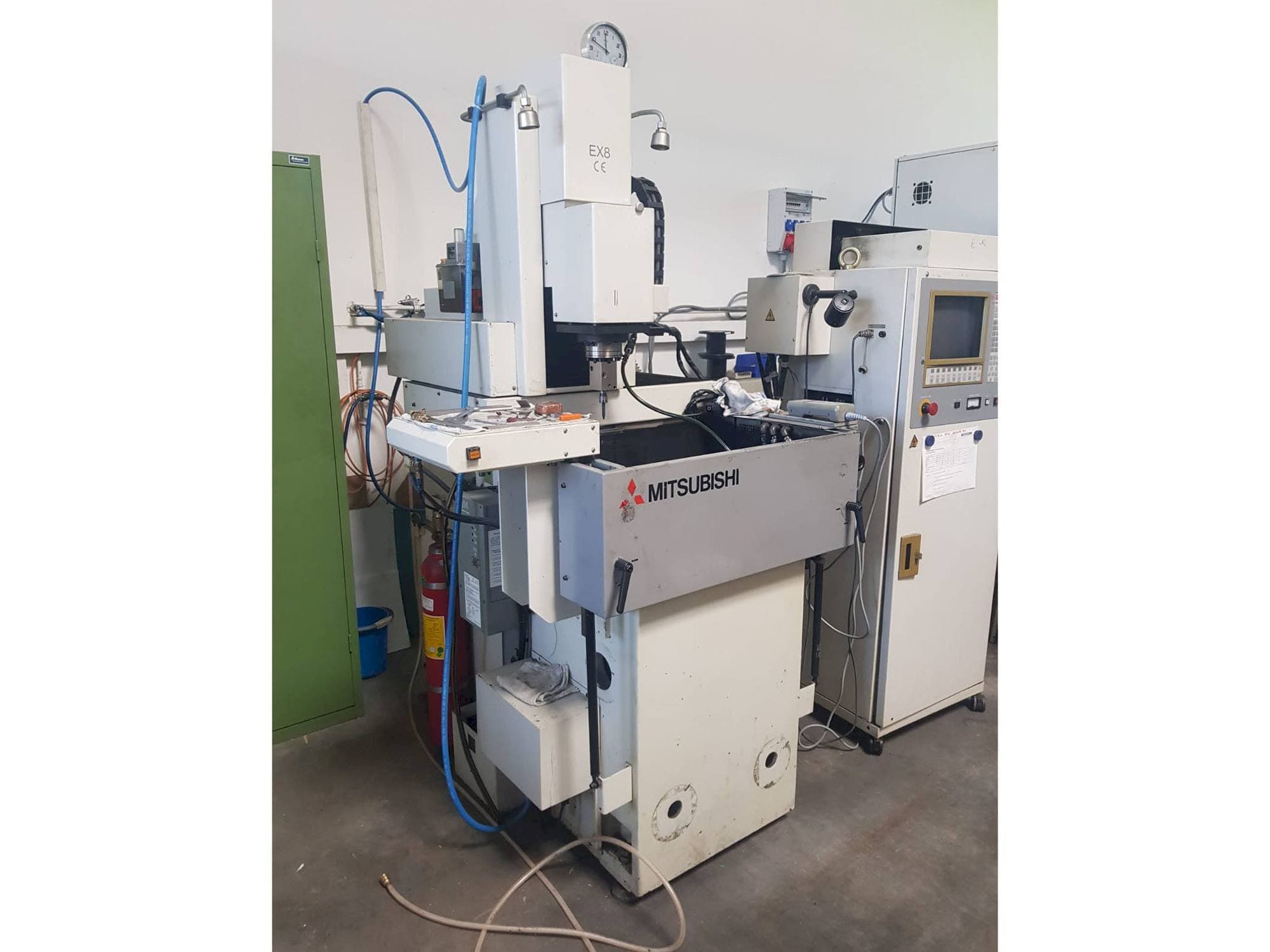 Mitsubishi EX 8 Mašinos vaizdas iš priekio