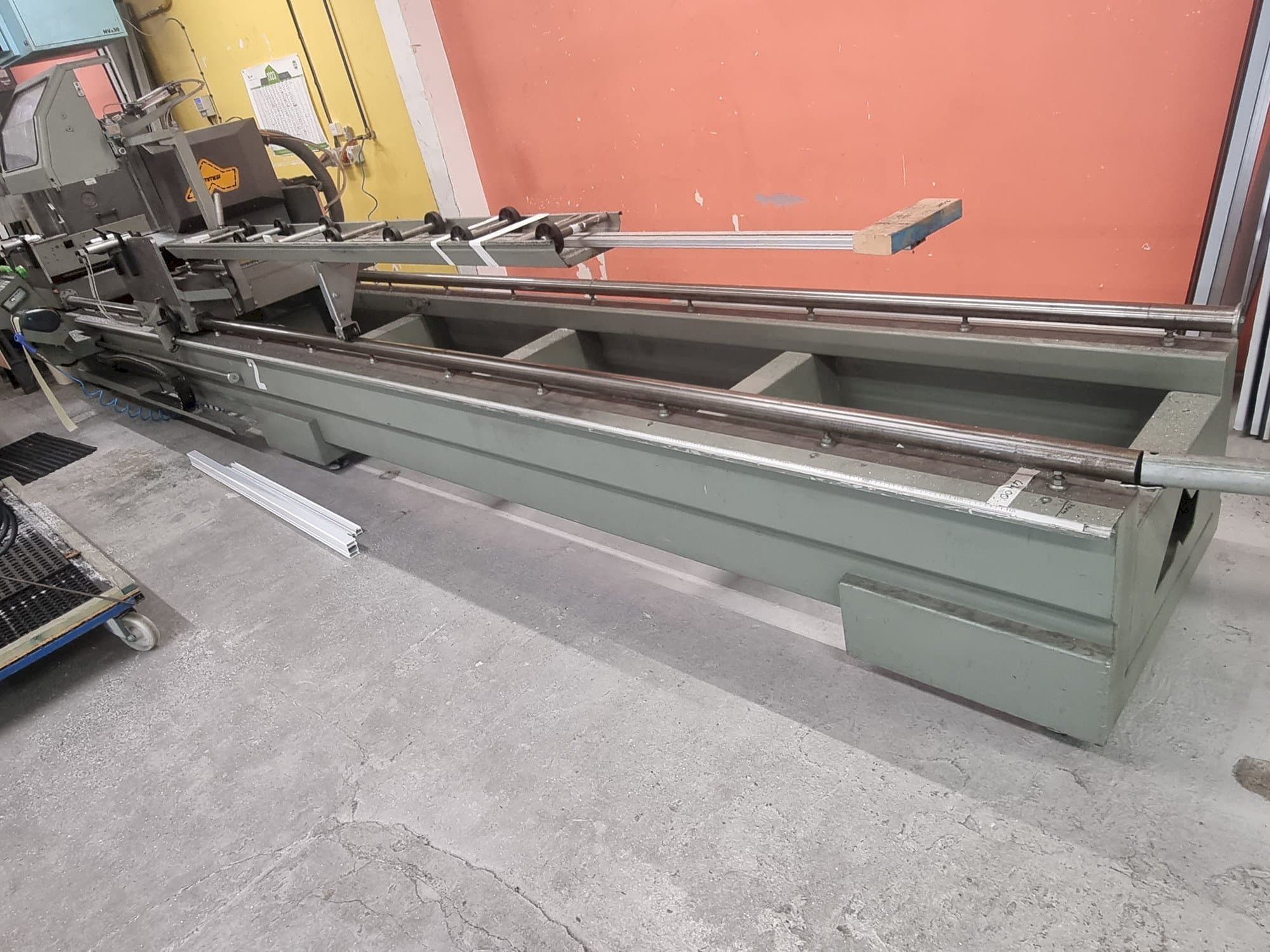 Emmegi TWIN ELECTRA SUN TU/6 Mašinos vaizdas iš priekio