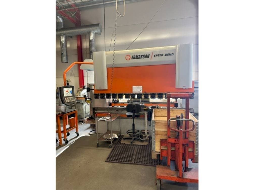 ERMAKSAN Speedbend 3135 Mašinos vaizdas iš priekio