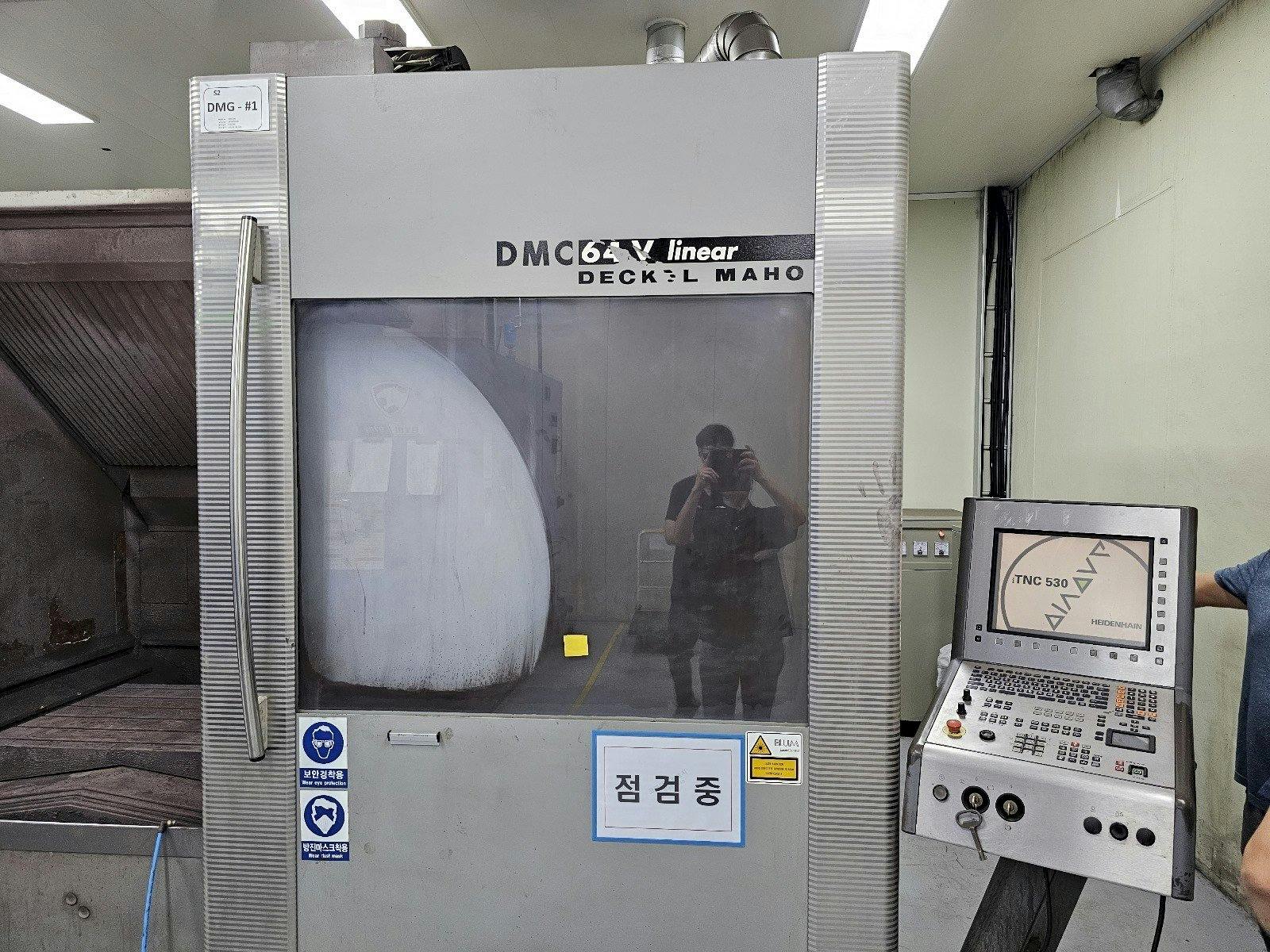 DECKEL MAHO DMC 64V linear Mašinos vaizdas iš priekio