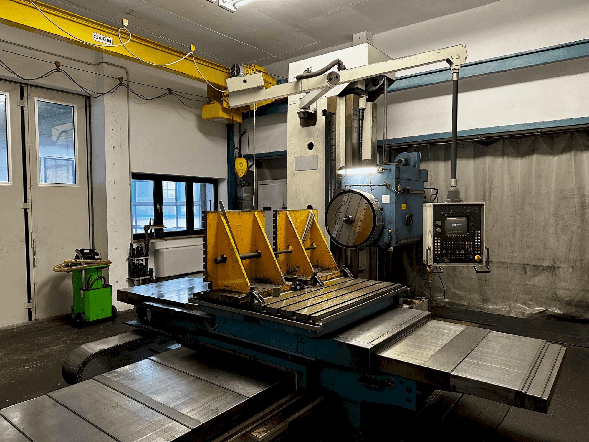 UNION BFT 110 Mašinos vaizdas iš priekio