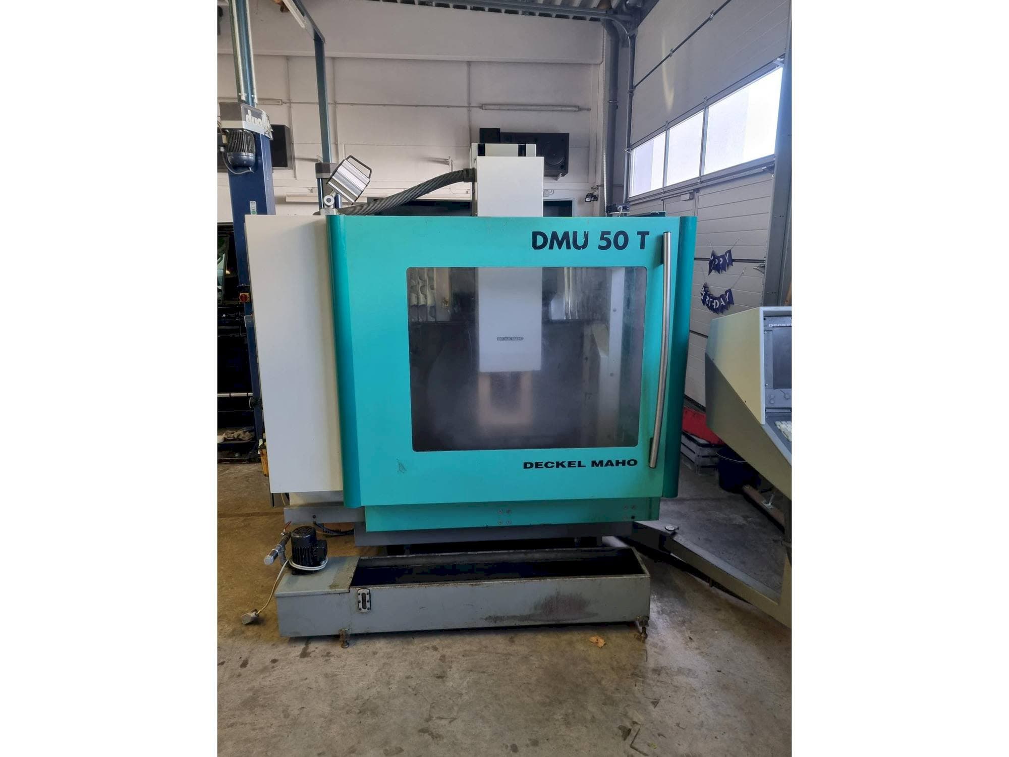 DECKEL MAHO DMU 50 T Mašinos vaizdas iš priekio