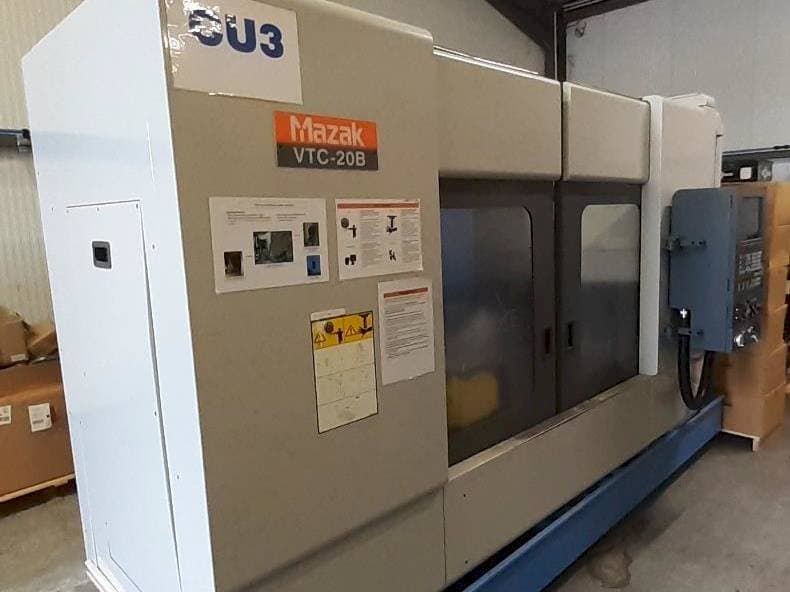 Mazak VTC 20B Mašinos vaizdas iš priekio