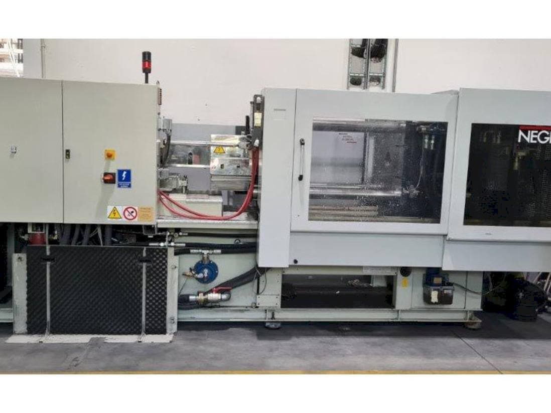 Negri Bossi V210 Mašinos vaizdas iš priekio