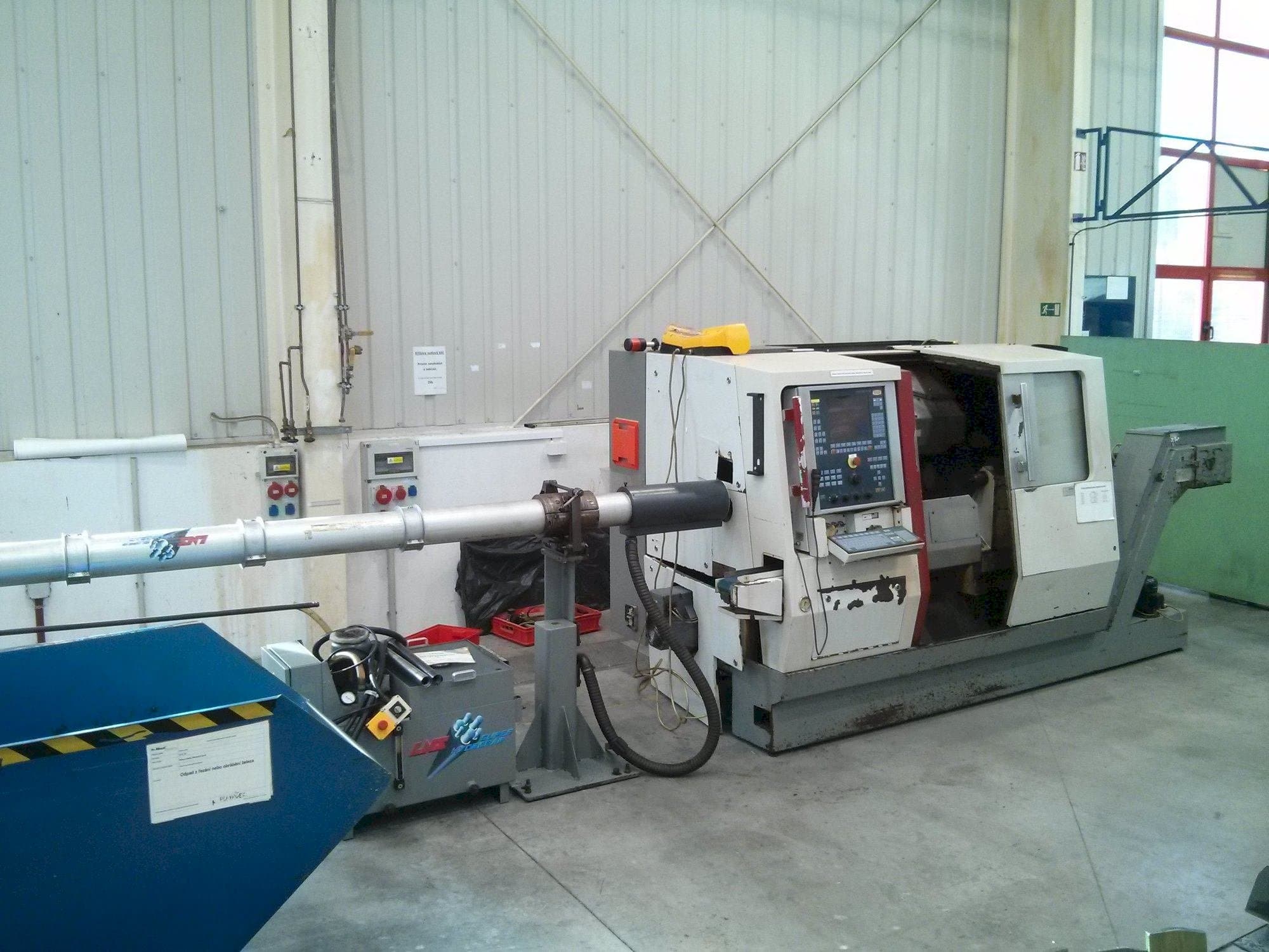 TRAUB TNA 300 Mašinos vaizdas iš priekio