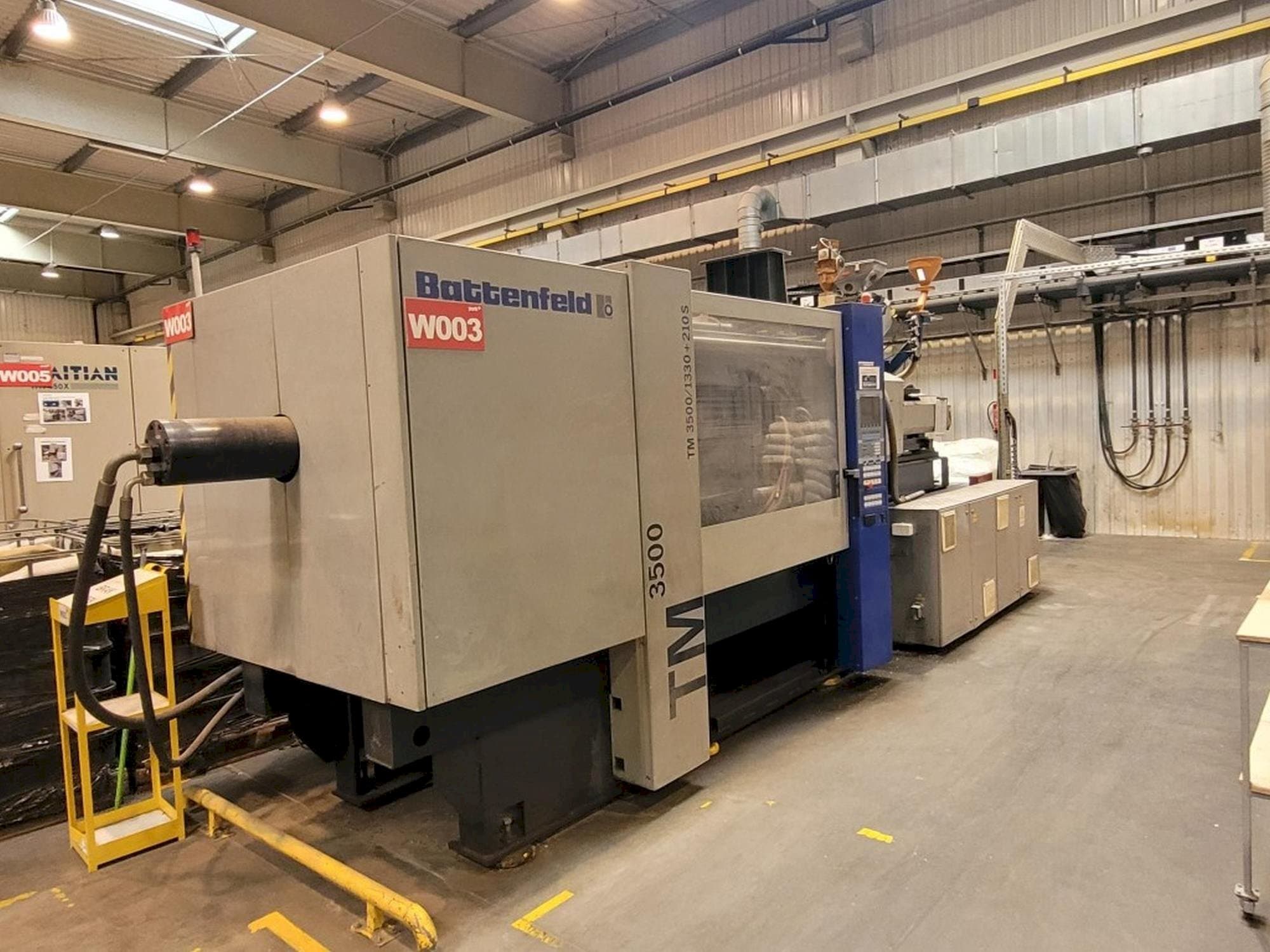 Battenfeld TM 3500/1330+210S Mašinos vaizdas iš priekio