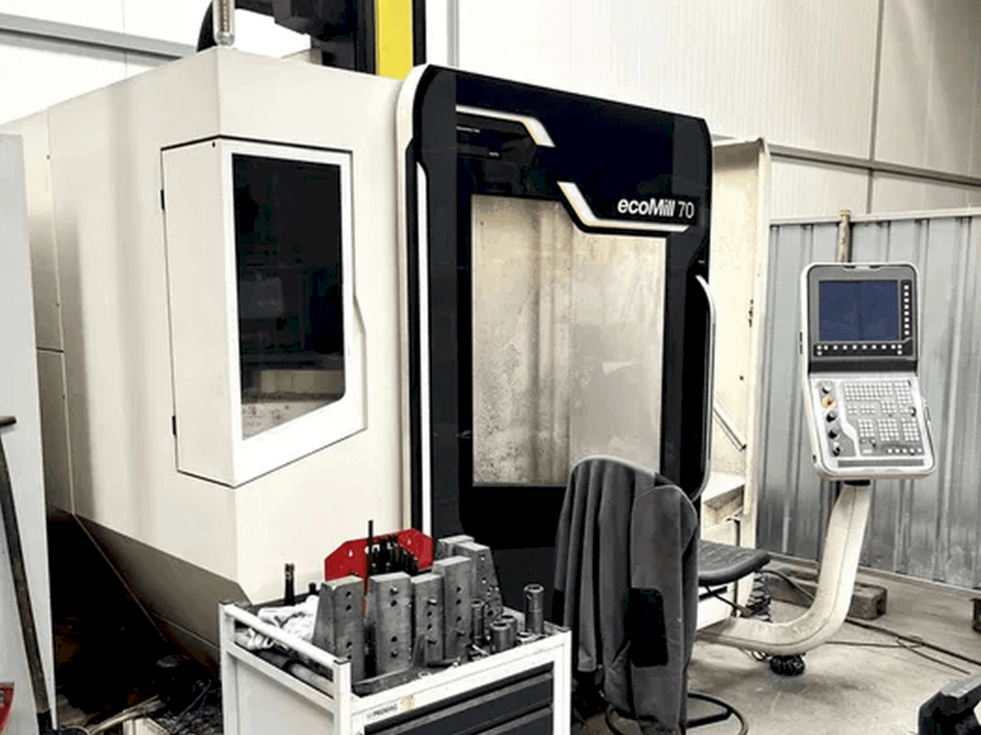 DMG MORI ecoMill 70 Mašinos vaizdas iš priekio