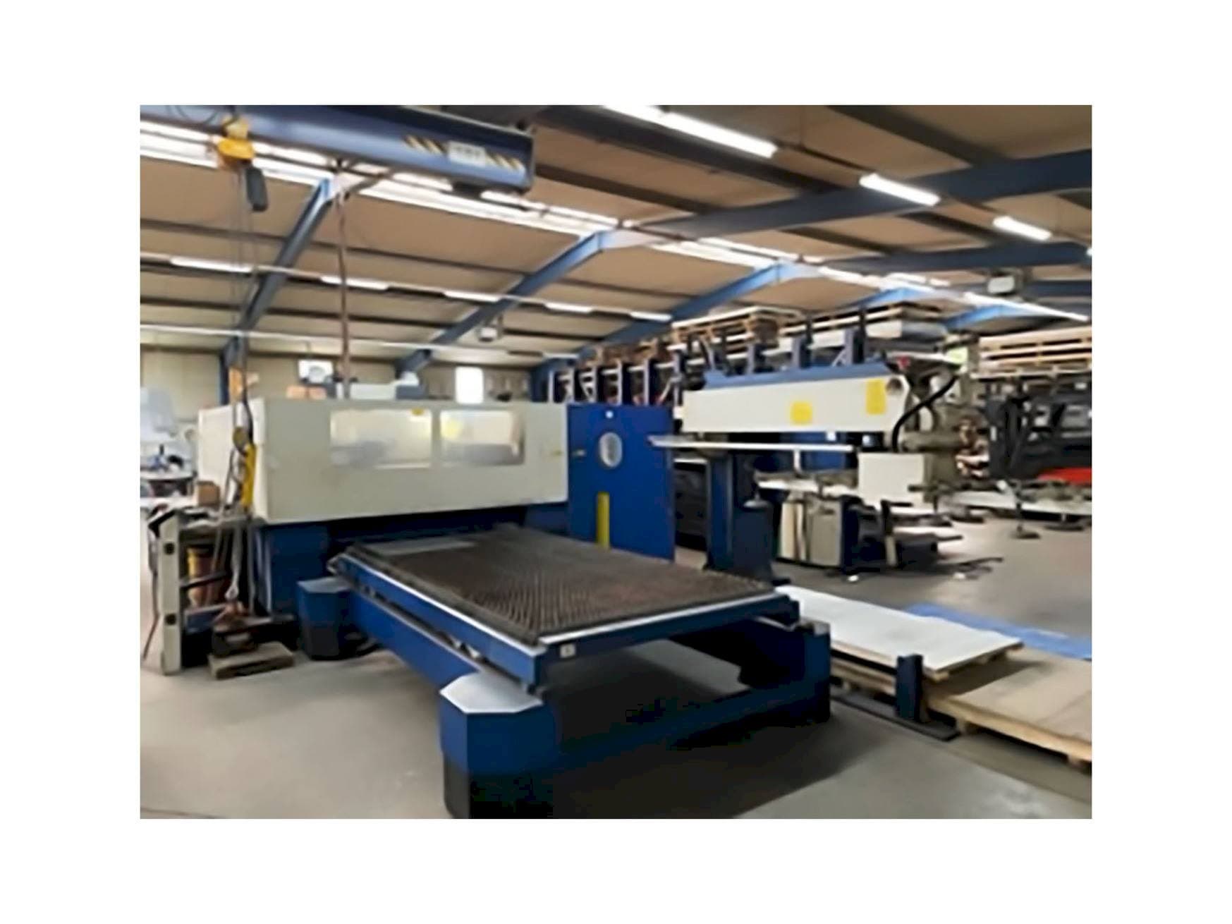 Trumpf Trumatic L 3030 Mašinos vaizdas iš priekio