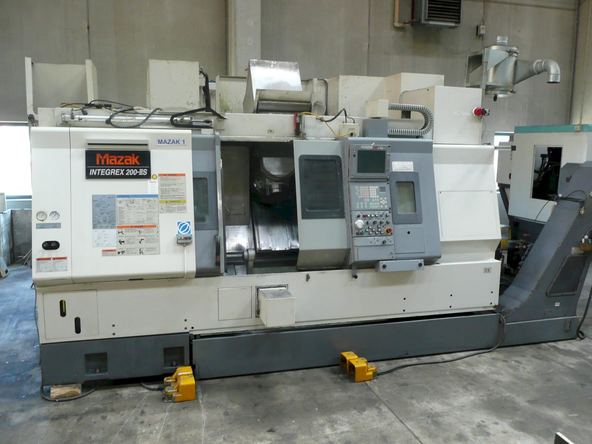Mazak INTEGREX 200-IIIS Mašinos vaizdas iš priekio