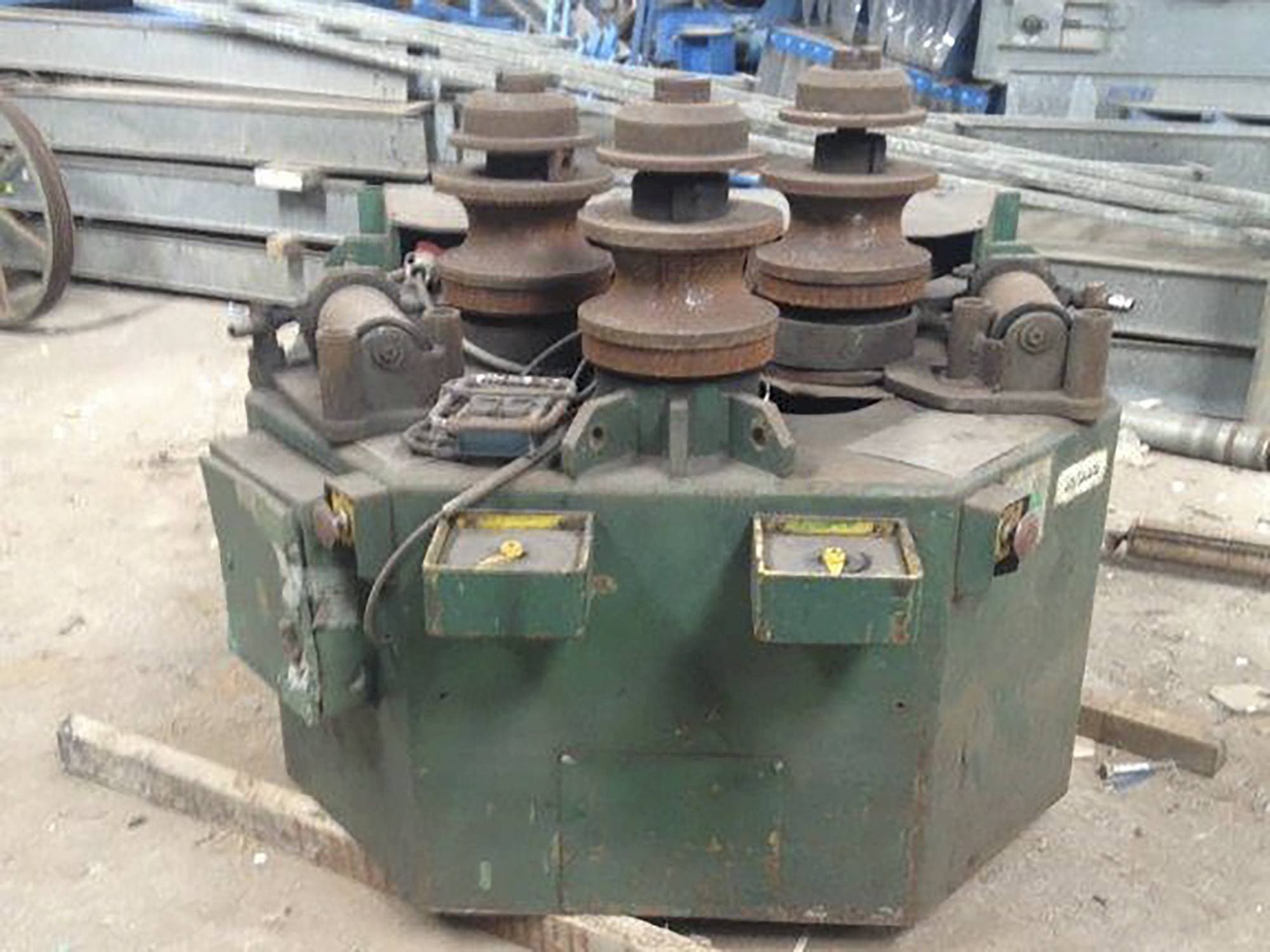 ROUNDO Mašinos vaizdasR-5 iš priekio