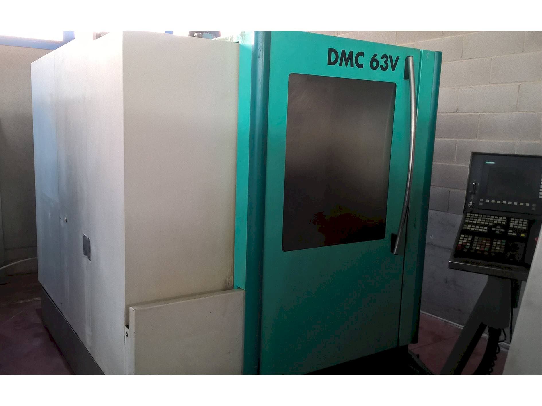 DECKEL MAHO DMC 63V Mašinos vaizdas iš priekio