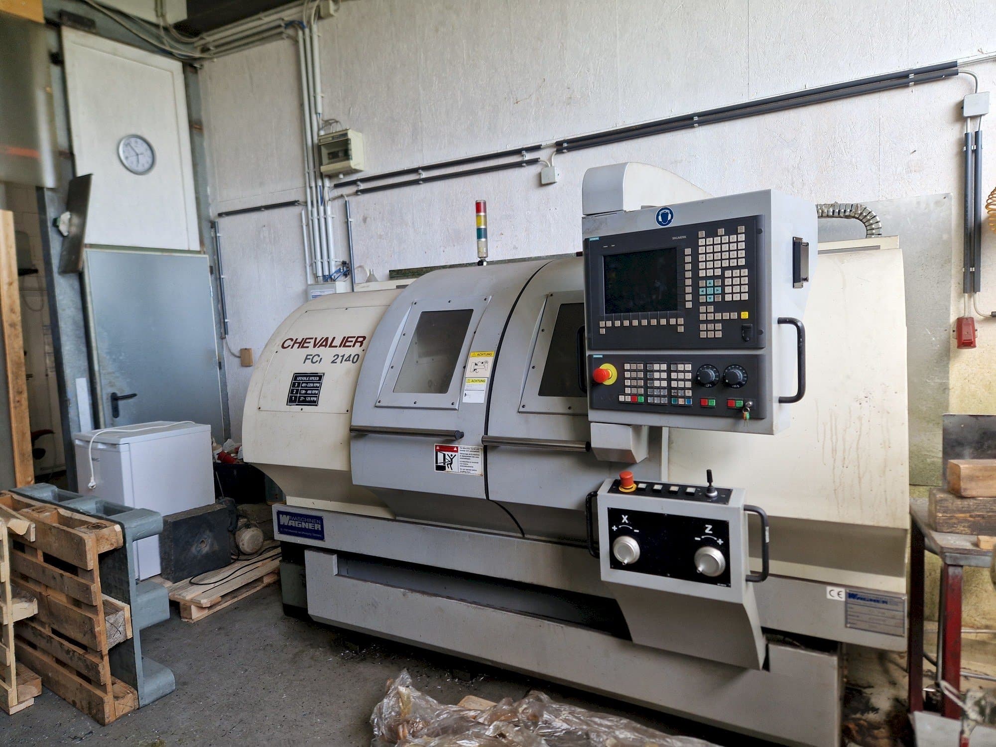 Chevalier FCL 2140 S Mašinos vaizdas iš priekio