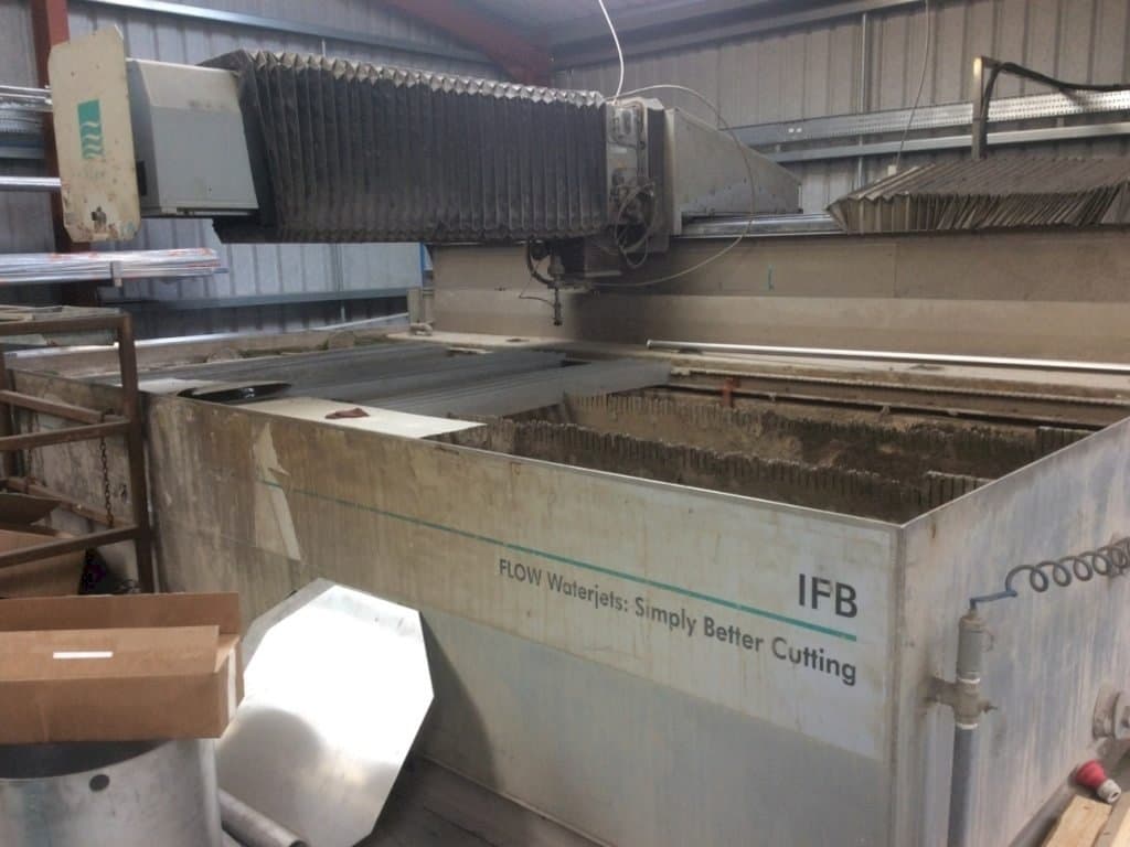 Flow IFB 713633-1 Mašinos vaizdas iš priekio