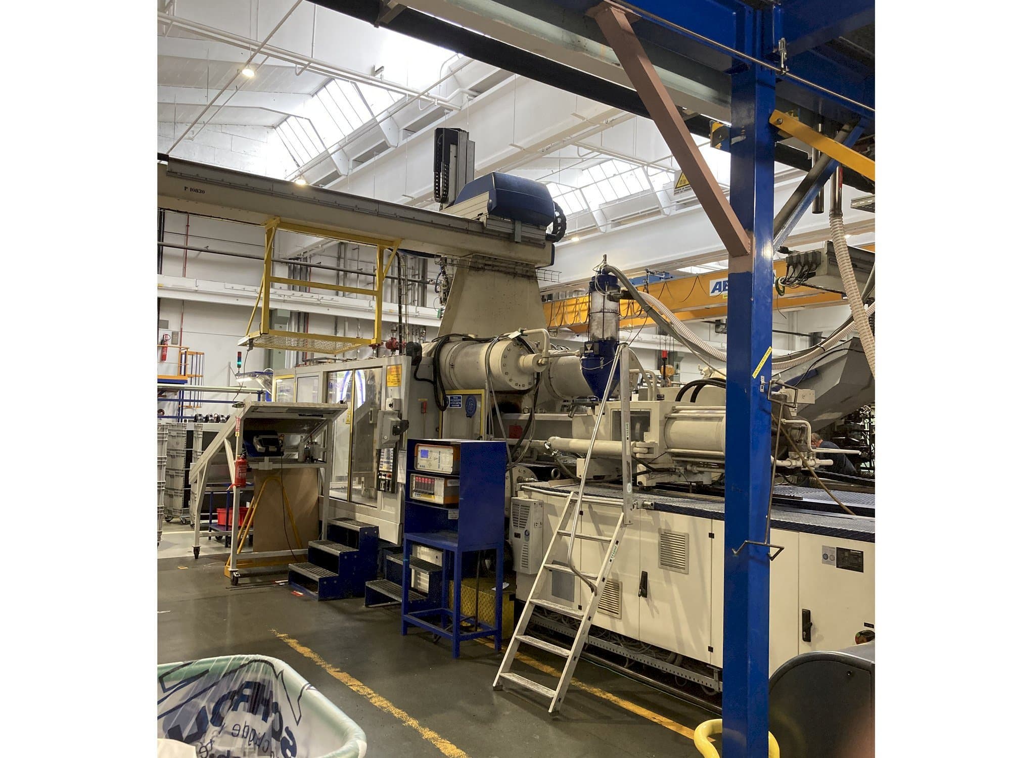 Krauss Maffei 650 – 2700 C1 Mašinos vaizdas iš priekio