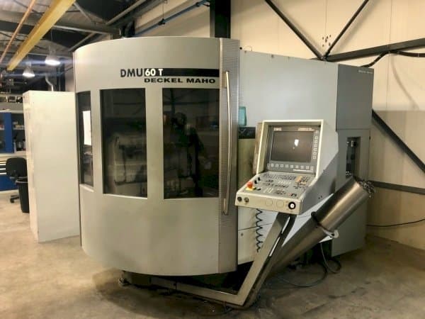 DECKEL MAHO DMU 60T Mašinos vaizdas iš priekio