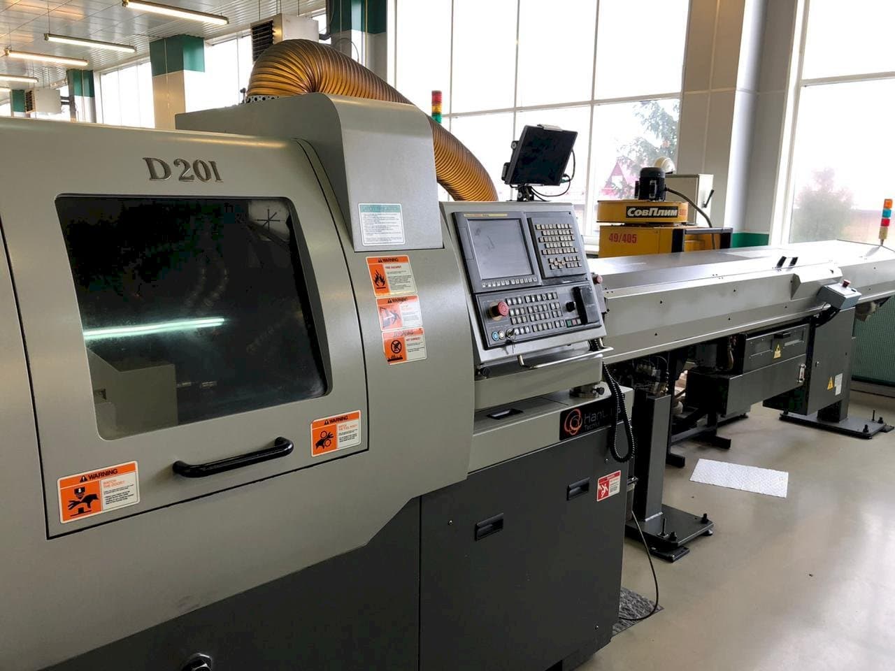 Hanwha XD20M Mašinos vaizdas iš priekio