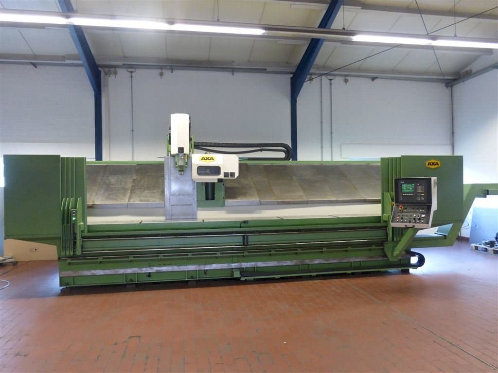 AXA VSC 1-5000M/E Mašinos vaizdas iš priekio