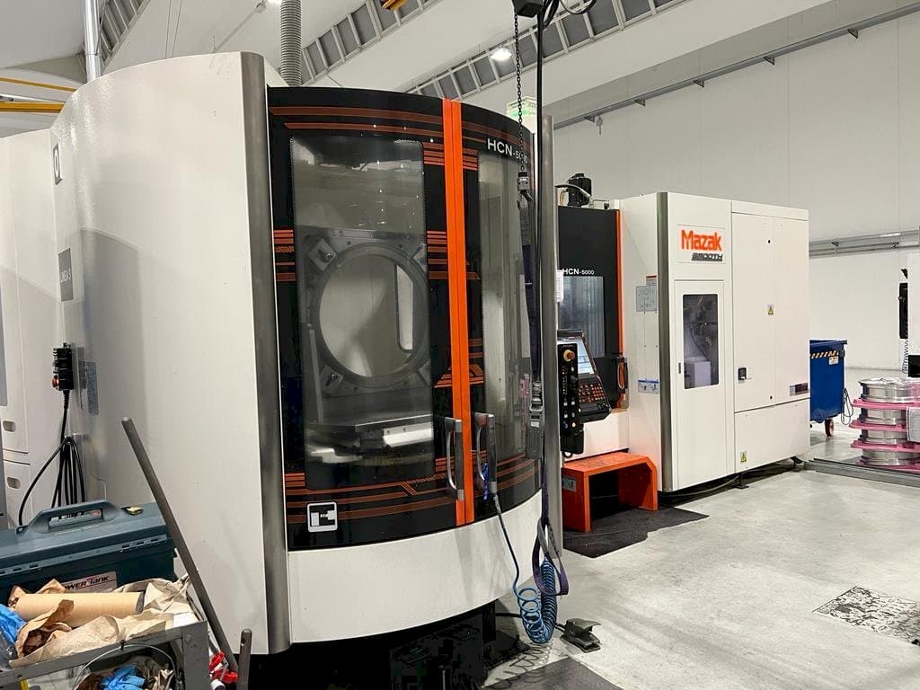 Mazak HCN-5000 Mašinos vaizdas iš priekio