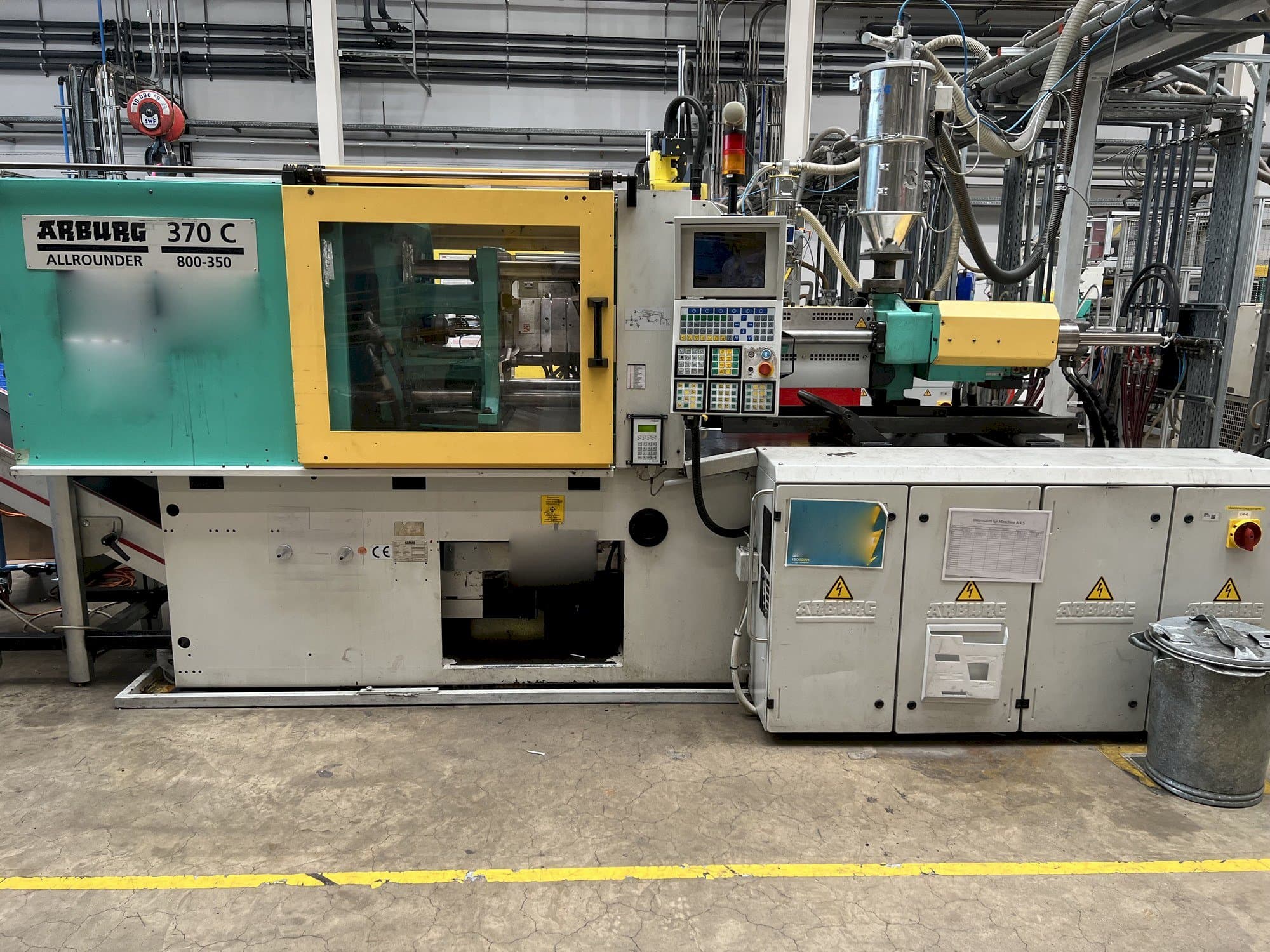 Arburg 370C-800-350 Mašinos vaizdas iš priekio