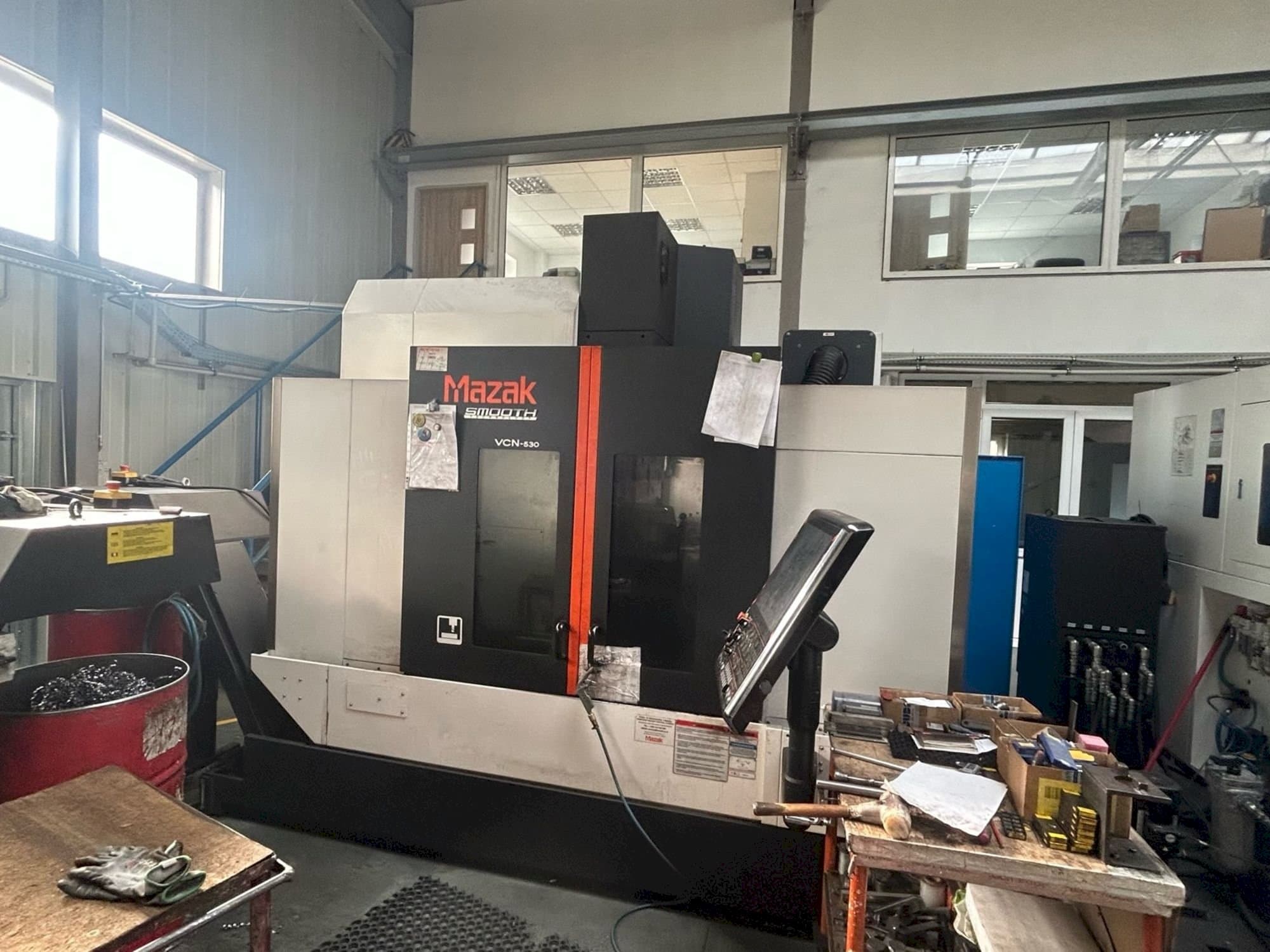 Mazak VCN-530 Mašinos vaizdas iš priekio