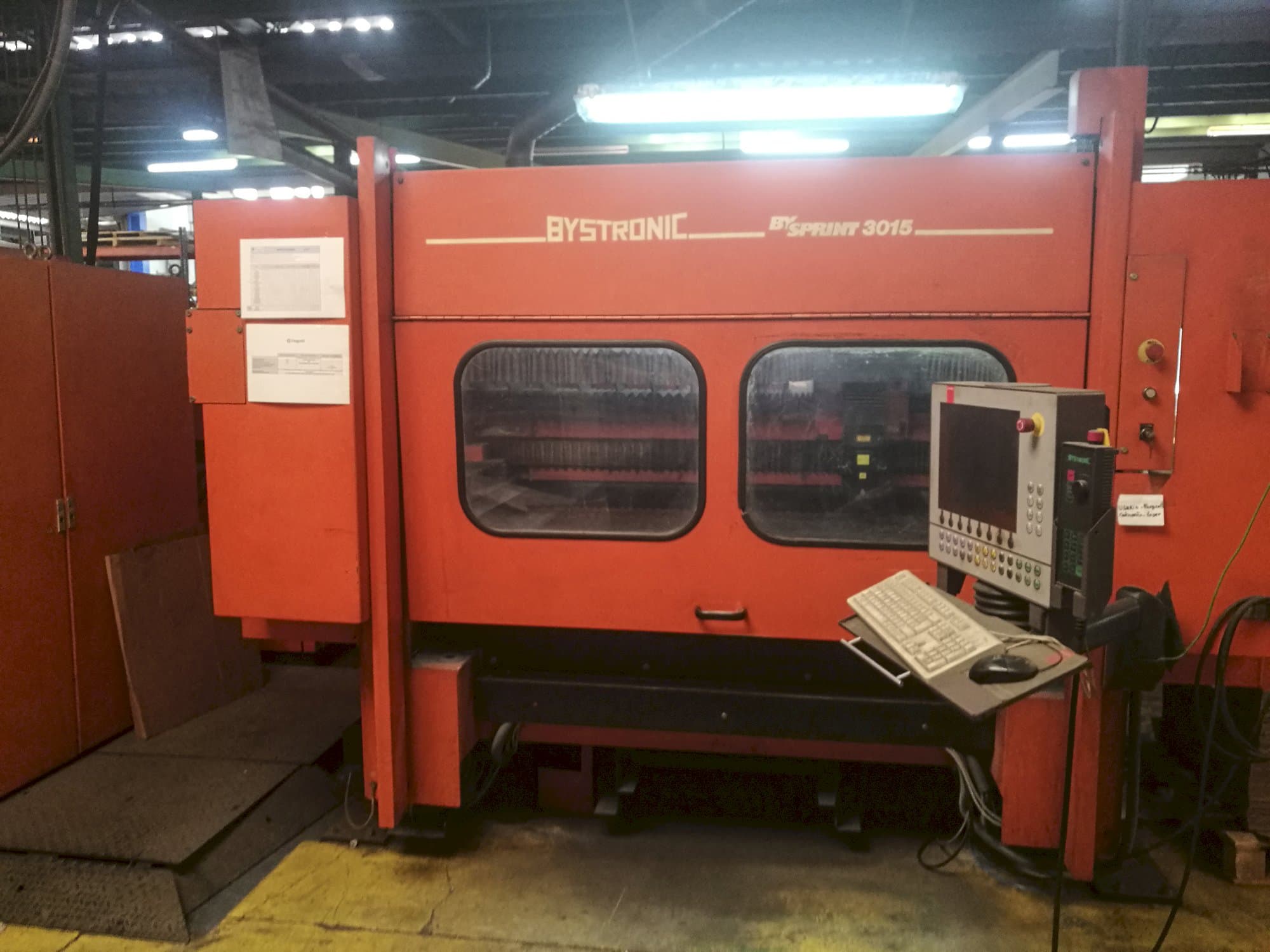 Bystronic BySprint 3015 Mašinos vaizdas iš priekio