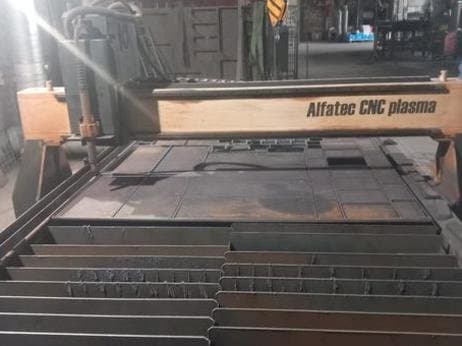 ALFATEC CNC 1,5x3M PROFI Mašinos vaizdas iš priekio