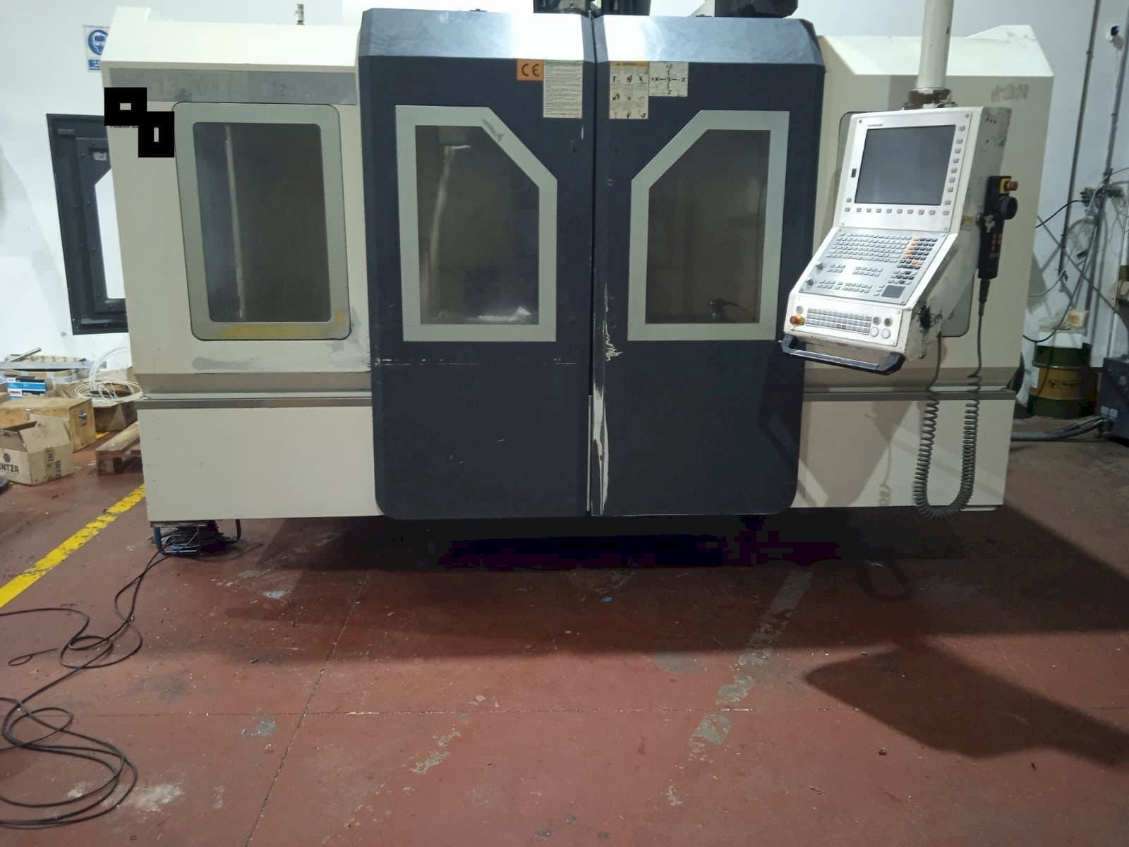 Hartford LG-1370 Mašinos vaizdas iš priekio