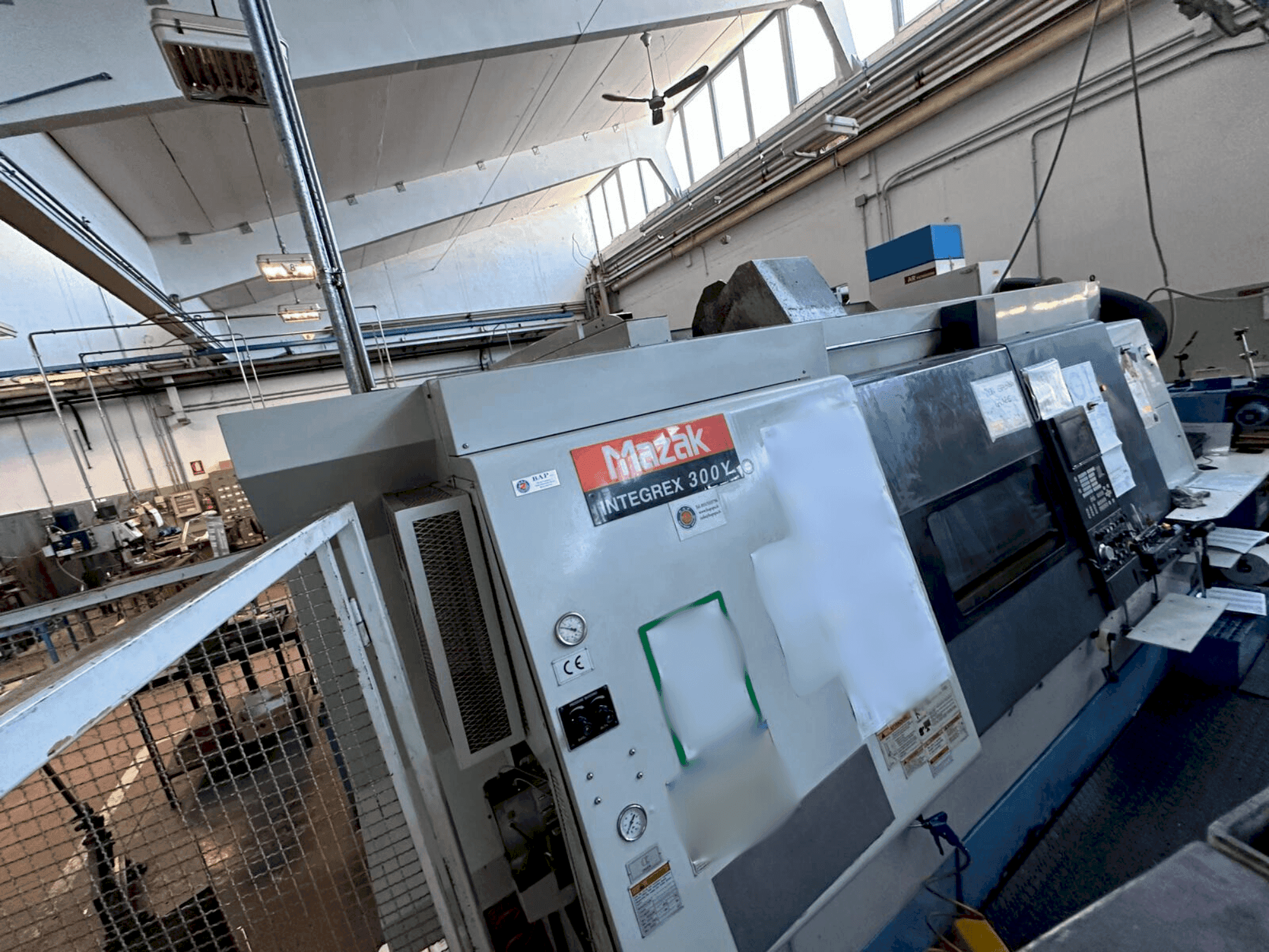 Mazak INTEGREX 300Y Mašinos vaizdas iš priekio