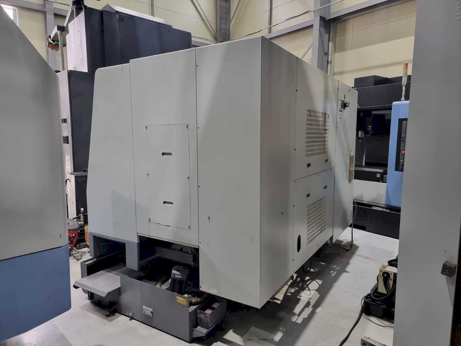 Hyundai Kia SKT250Y Mašinos vaizdas iš priekio