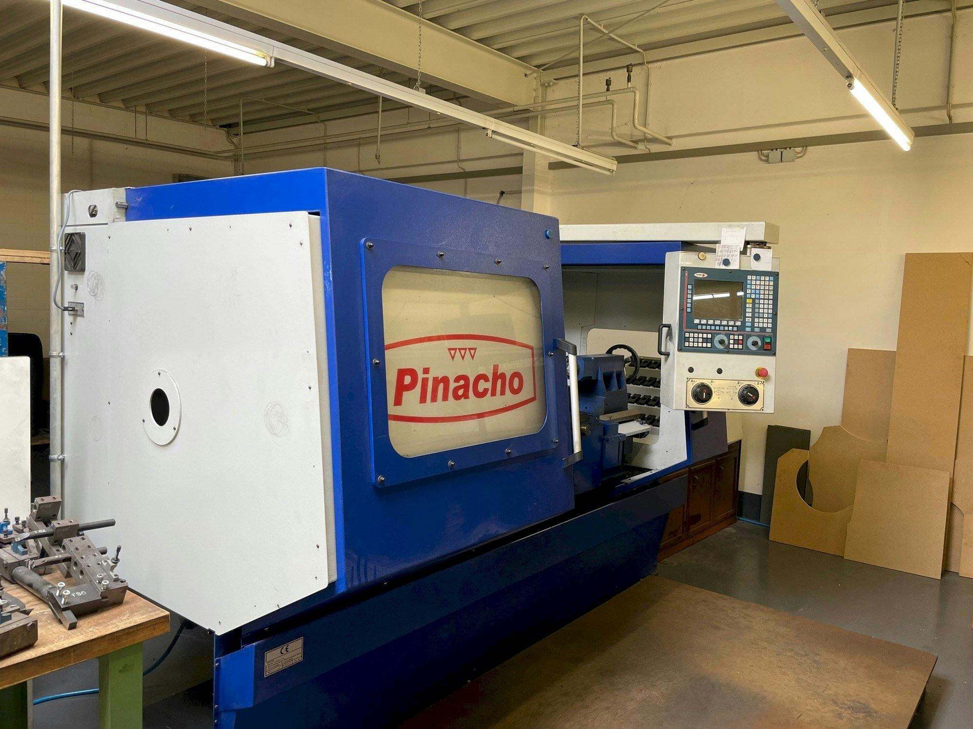 Pinacho CNC 260 Mašinos vaizdas iš priekio