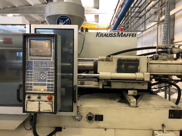 Krauss Maffei 150-700 C2 Mašinos vaizdas iš priekio