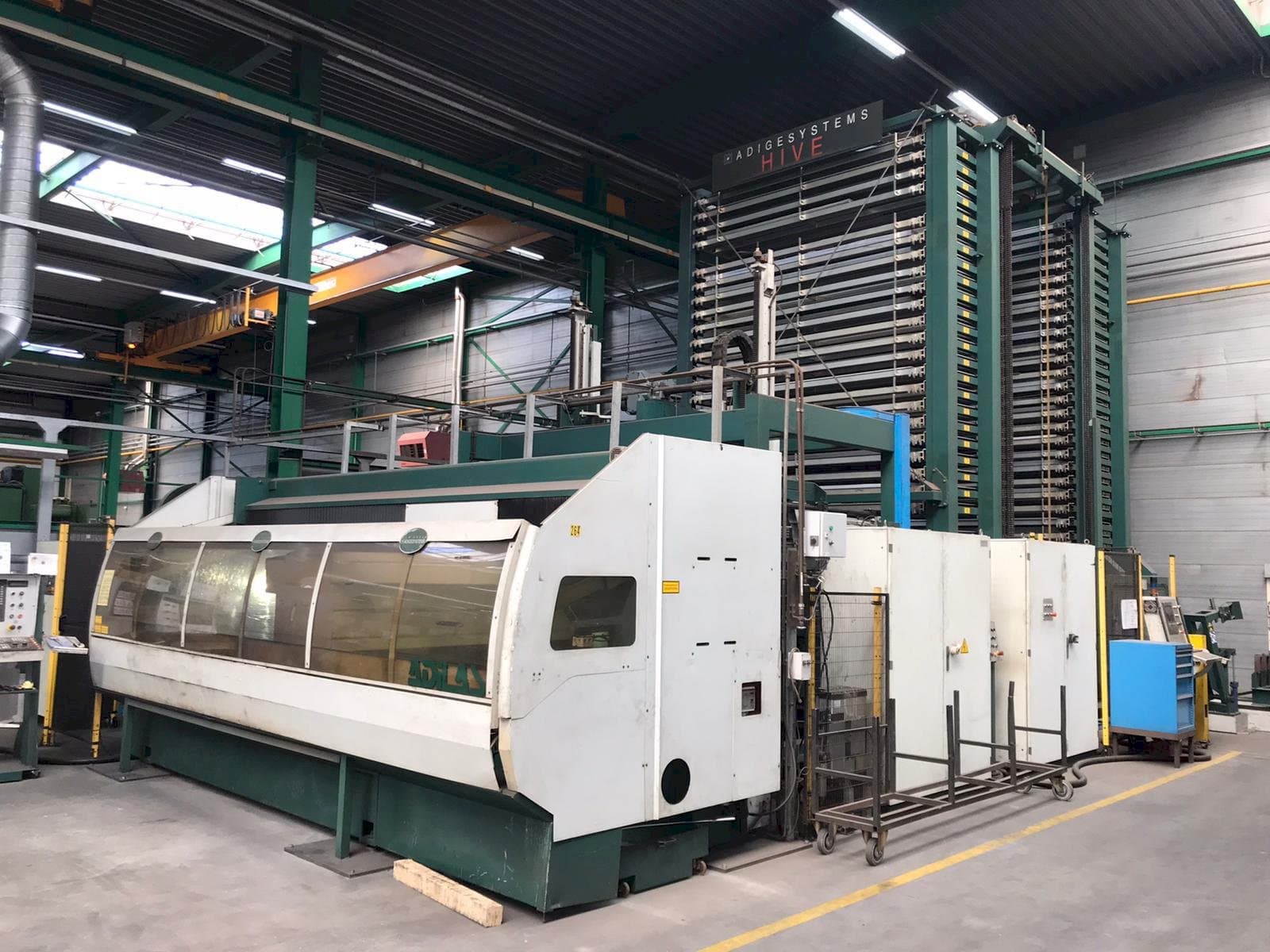 BLM Adige Adilas 3,2kW CO2 laser 3015 + automation Mašinos vaizdas iš priekio
