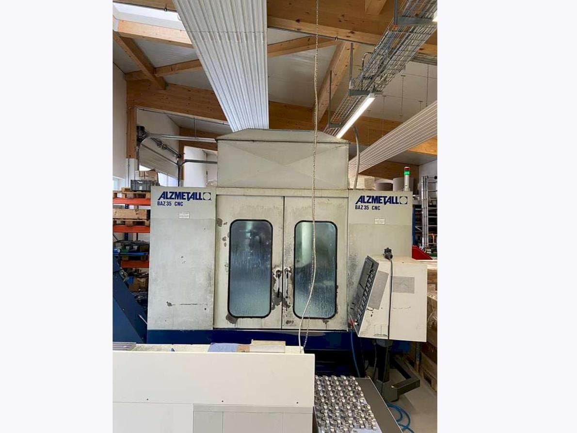 Alzmetall CNC BAZ 35 Mašinos vaizdas iš priekio