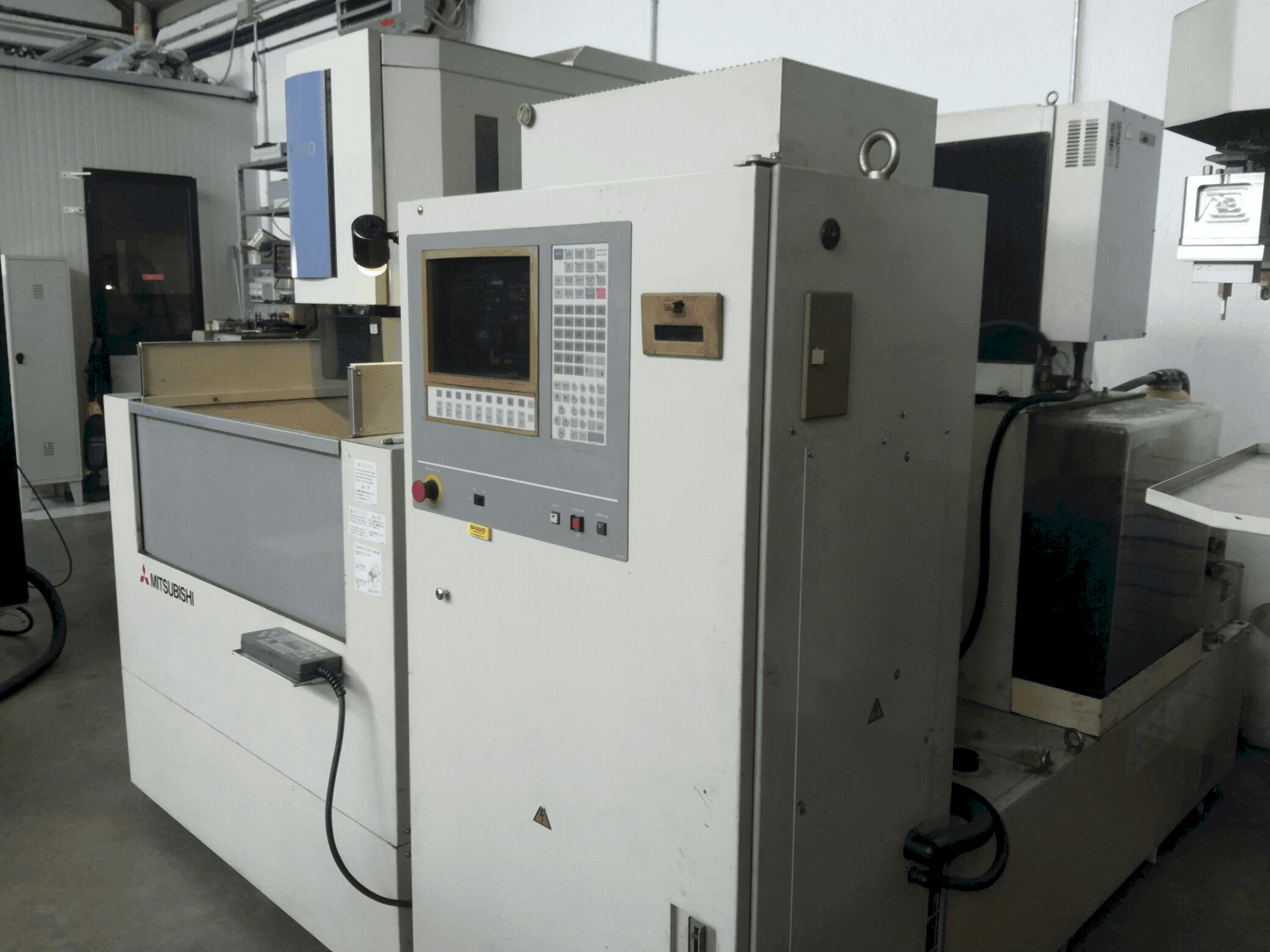 Mitsubishi FX 20 Mašinos vaizdas iš priekio