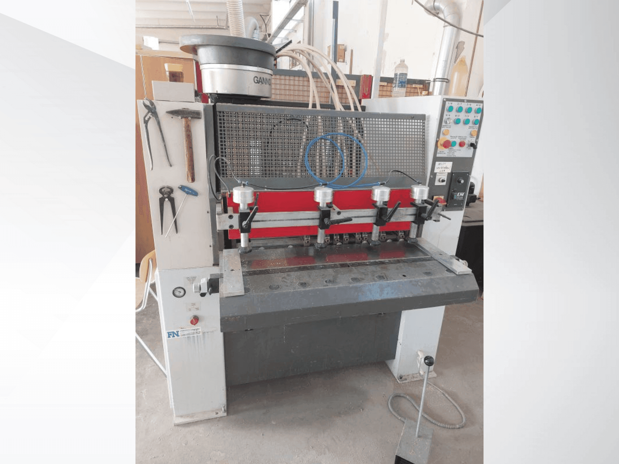 GANNOMAT Elite 25 Mašinos vaizdas iš priekio