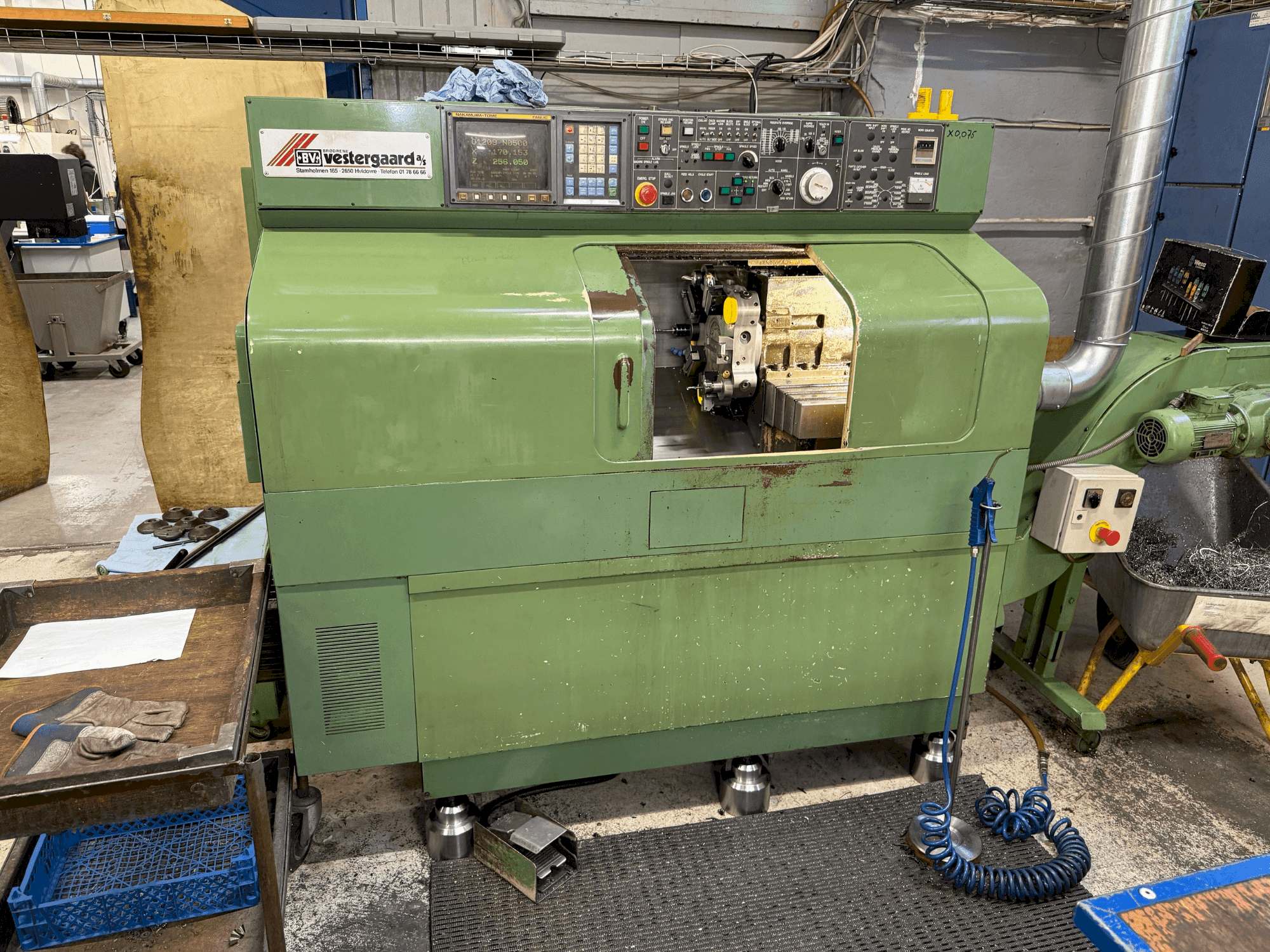 NAKAMURA TMC-15 Mašinos vaizdas iš priekio