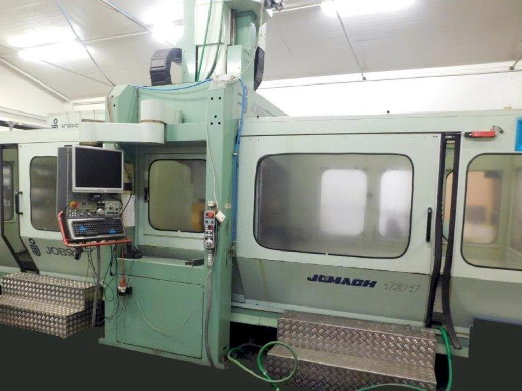 JOBS Jomach 131 Mašinos vaizdas iš priekio