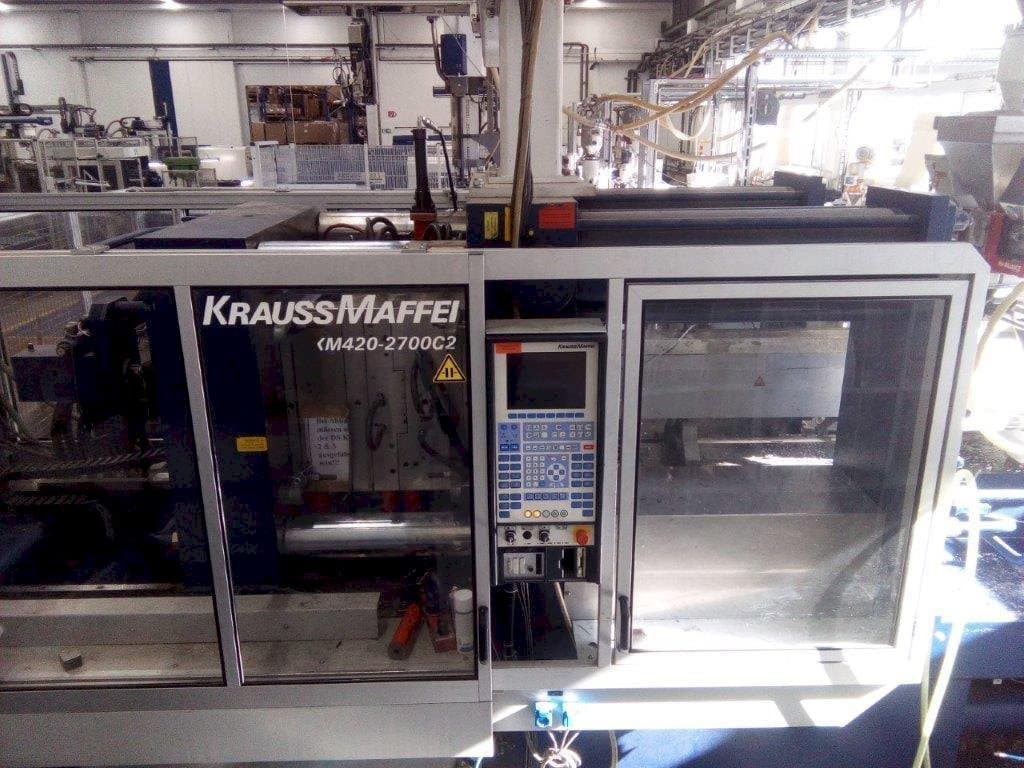 Krauss Maffei KM 420/2700 C2 Mašinos vaizdas iš priekio