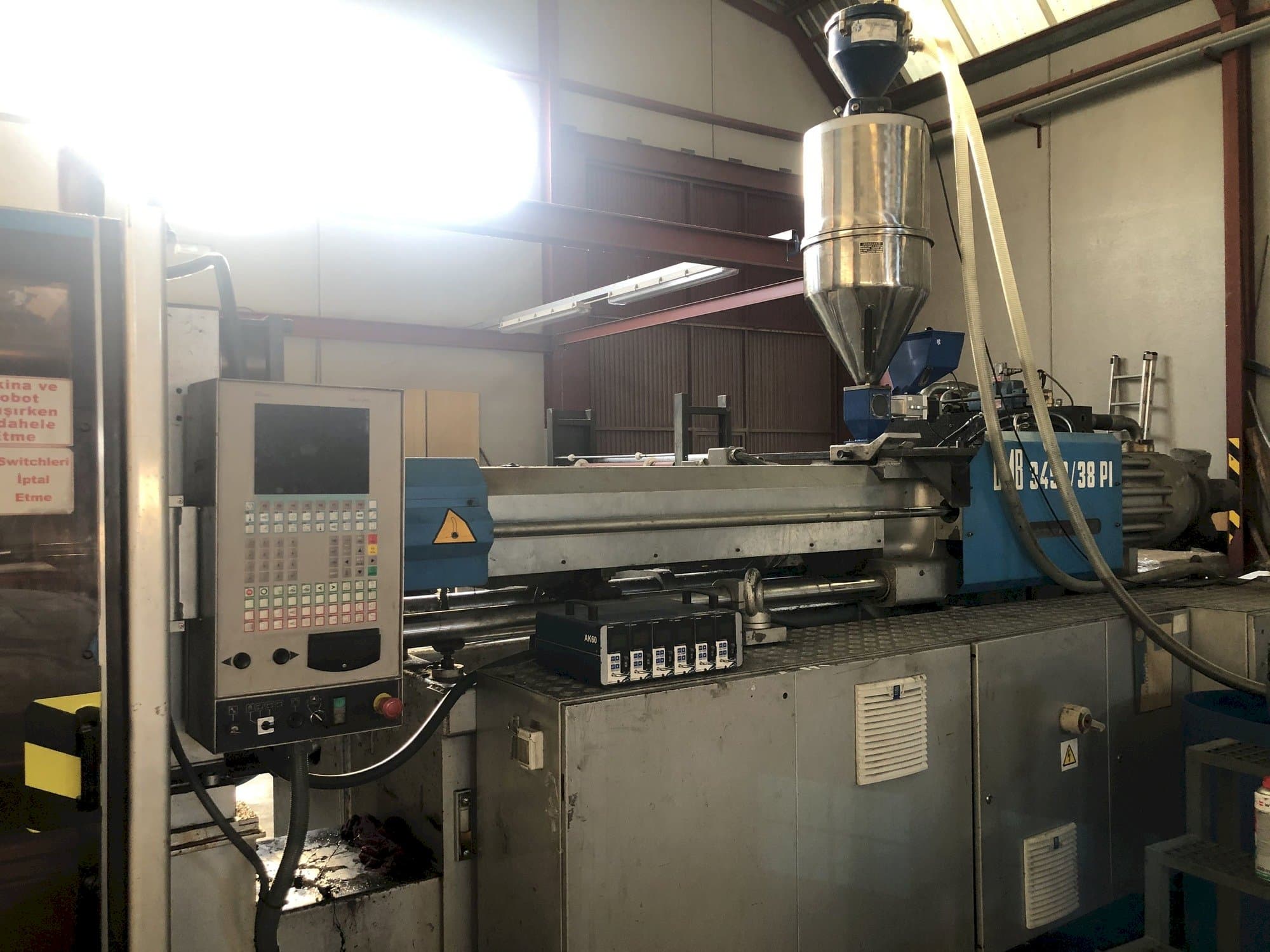 BMB 380/34pi Mašinos vaizdas iš priekio