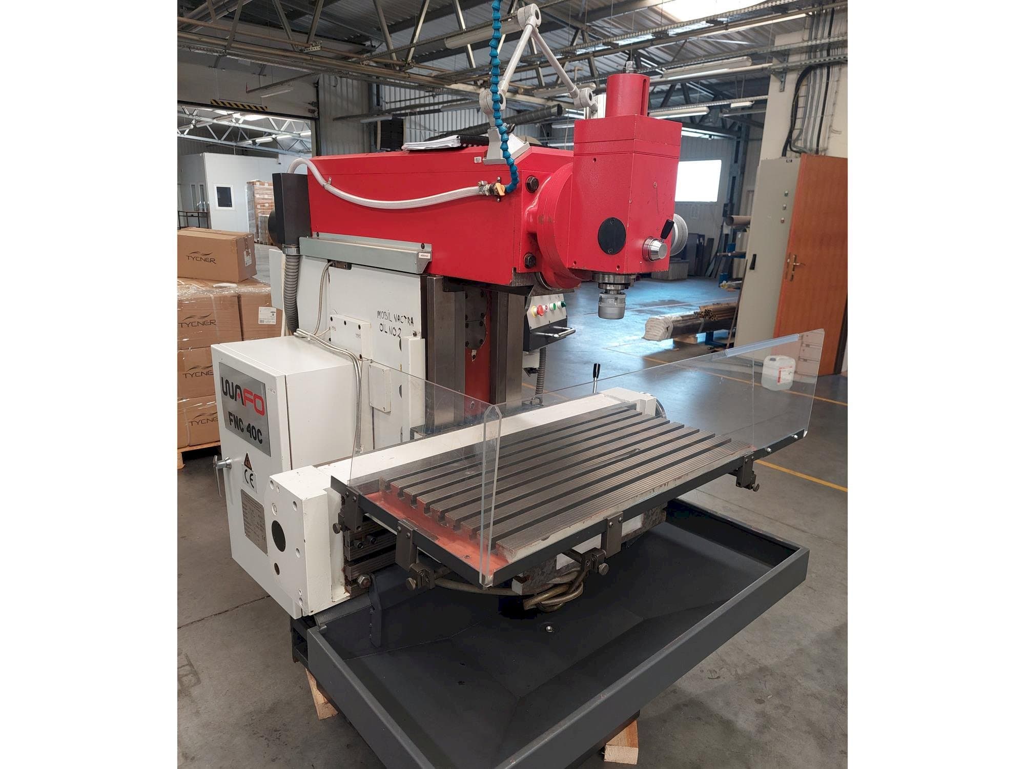 WAFO FNC 40C Mašinos vaizdas iš priekio