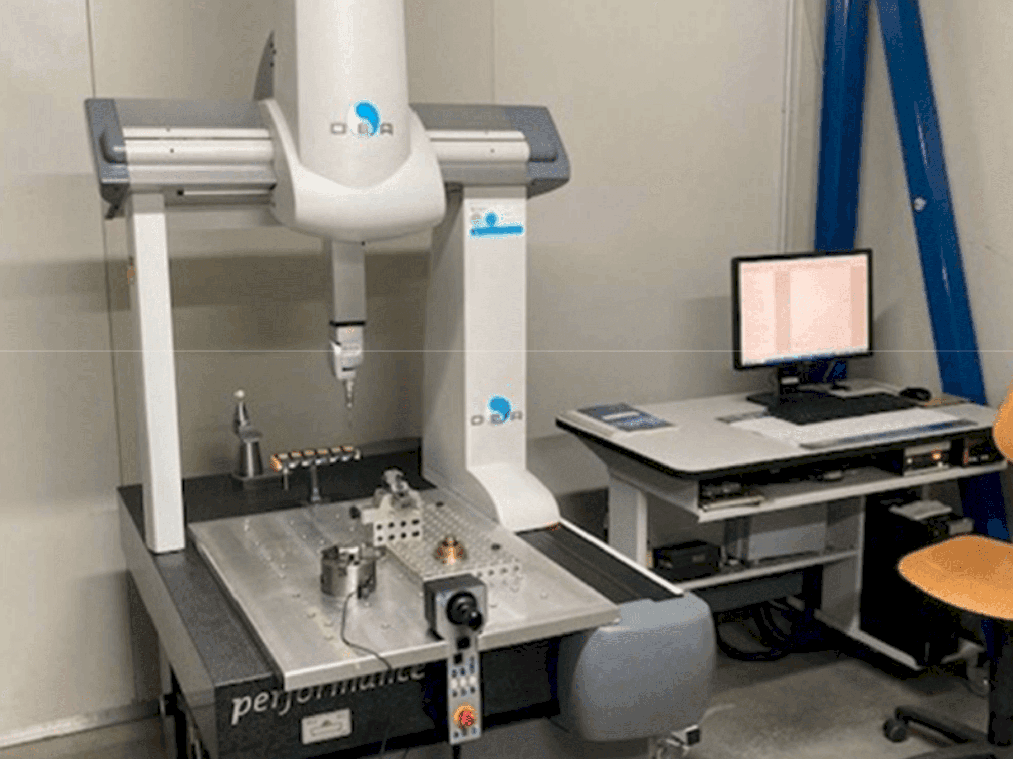 DEA Global 050705 Performance Mašinos vaizdas iš priekio