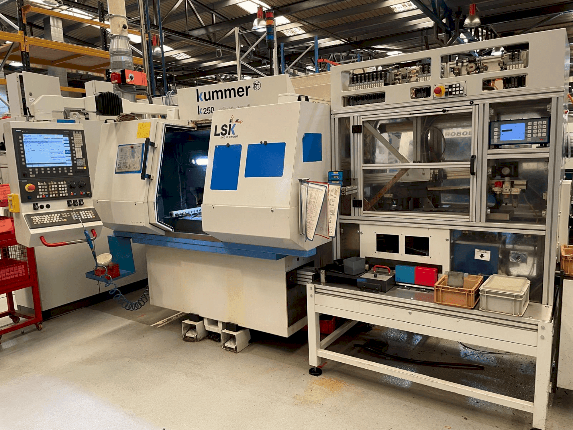 KUMMER K250 Mašinos vaizdas iš priekio