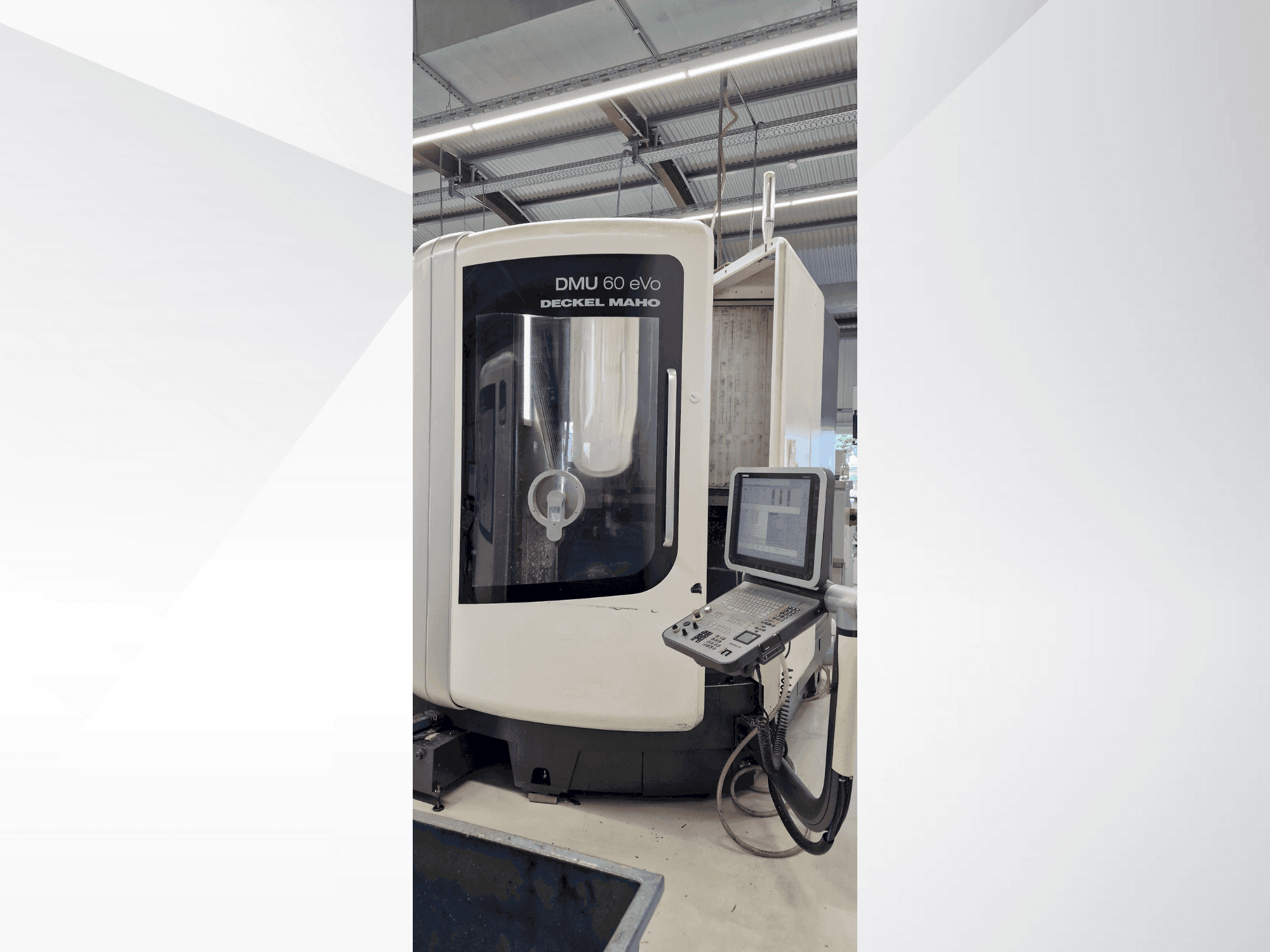 DMG DECKEL MAHO DMU 60 evo Mašinos vaizdas iš priekio