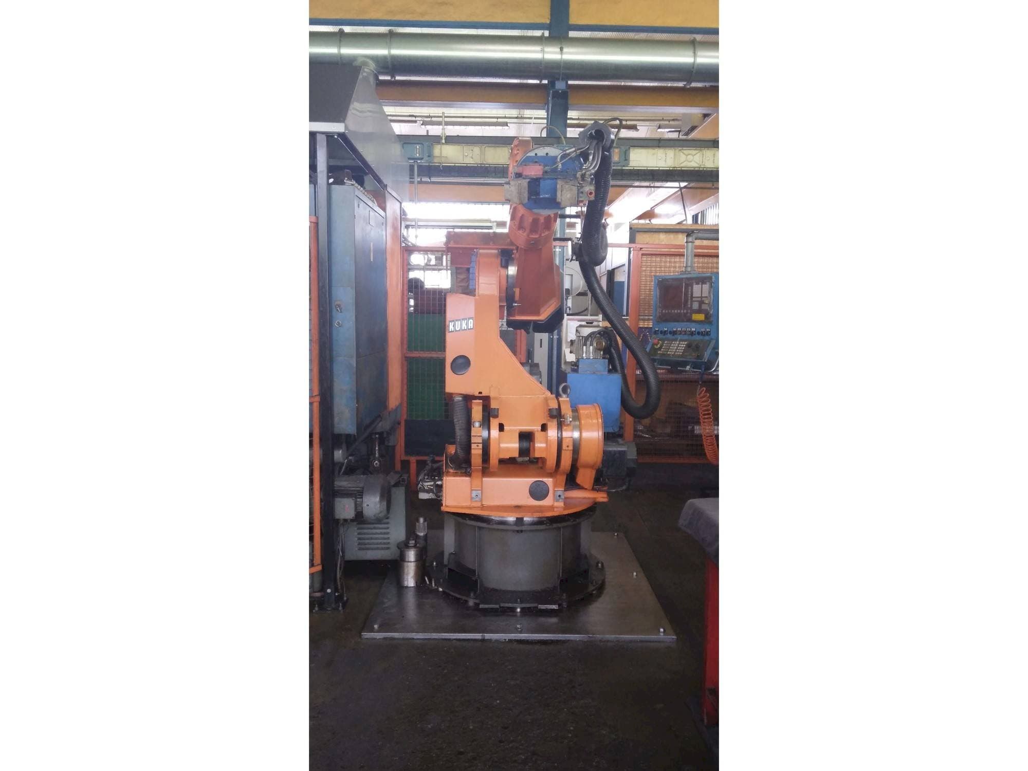 KUKA IR 760/120.0 Mašinos vaizdas iš priekio