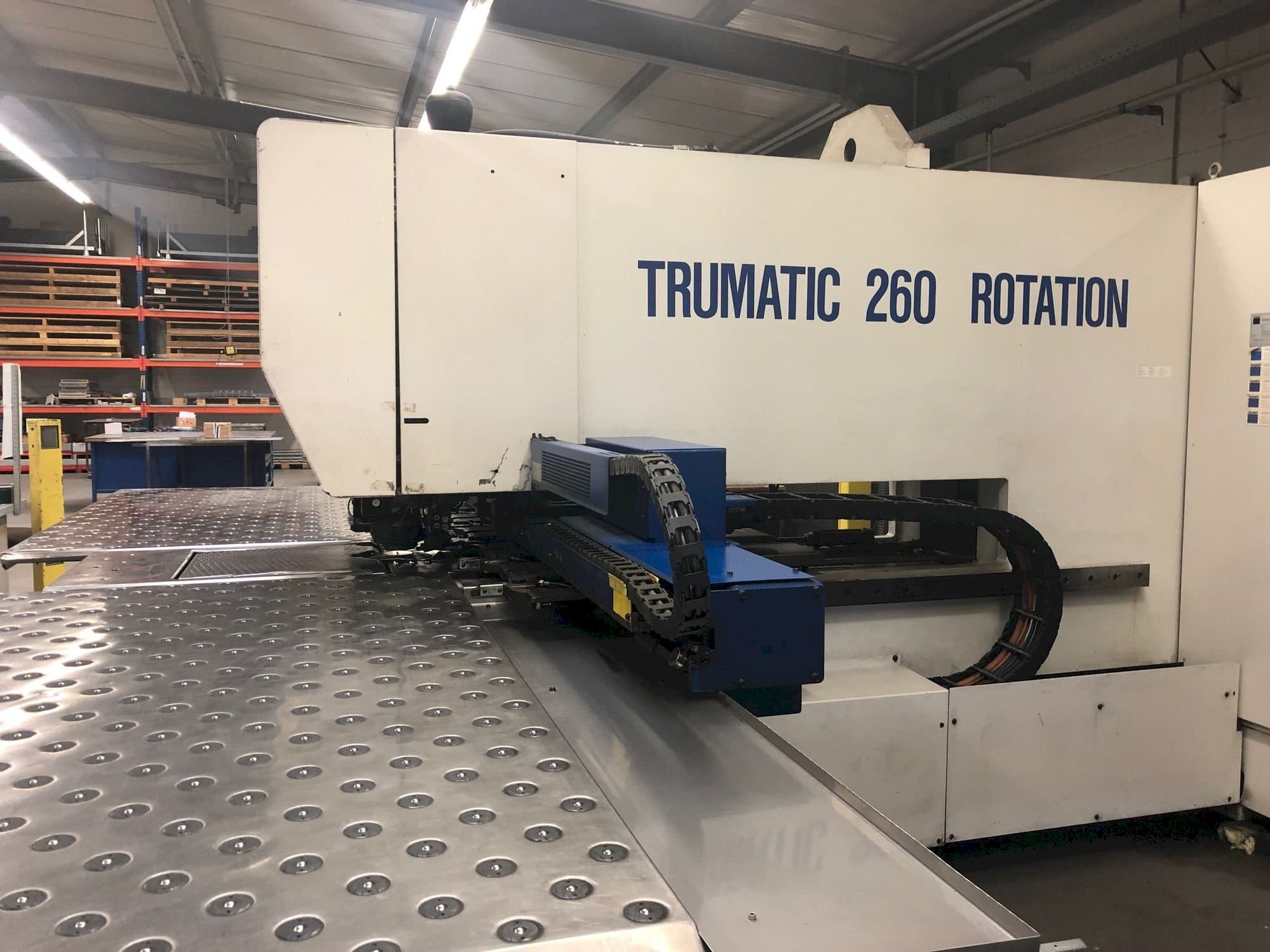 Trumpf Trumatic 260 Mašinos vaizdas iš kairės pusės