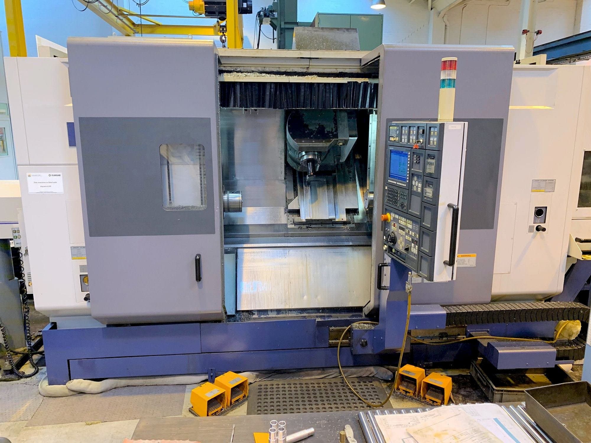 MORI SEIKI MT2000S Mašinos vaizdas iš priekio