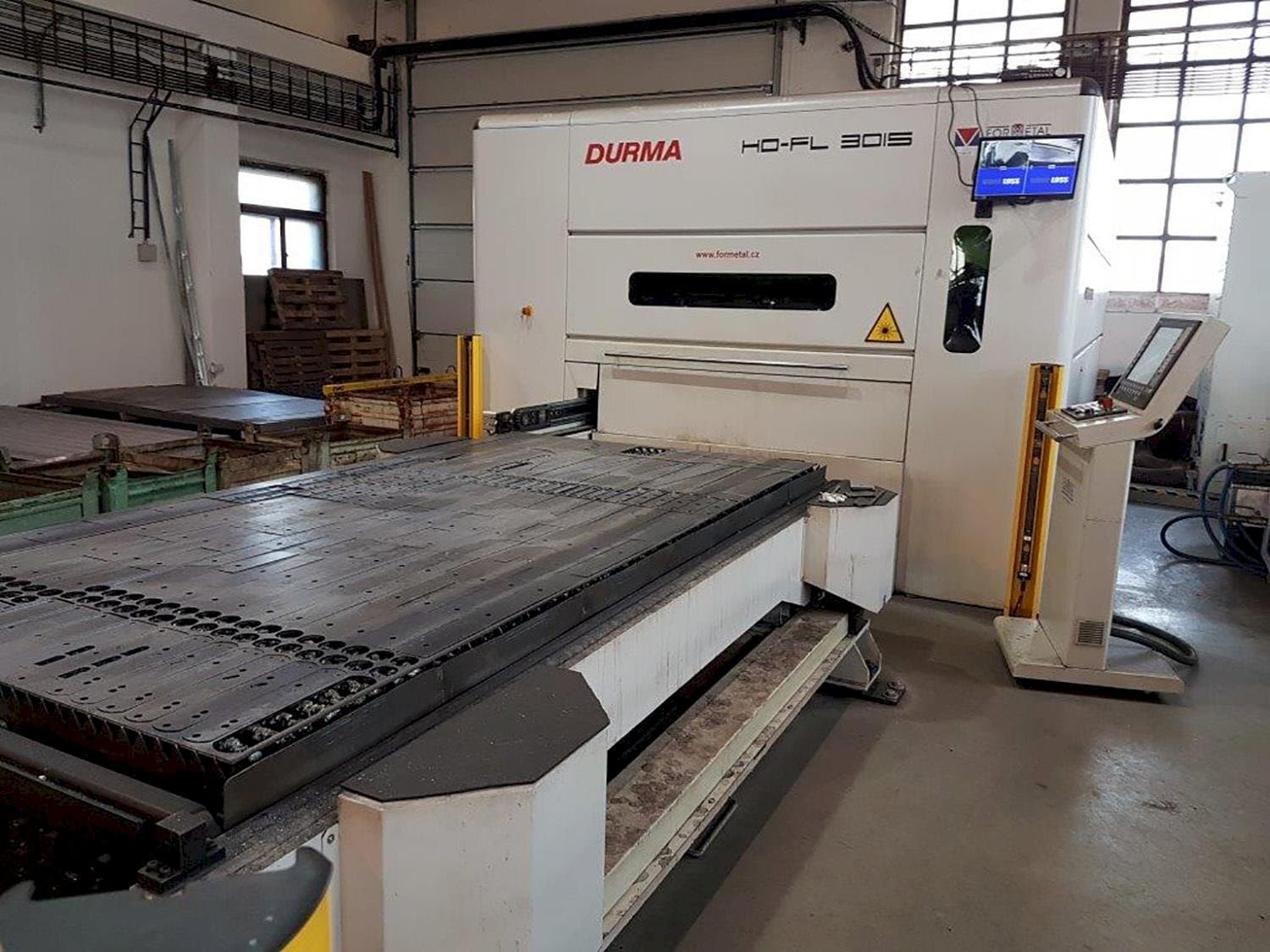 Durma HD-FL 3015 L Mašinos vaizdas iš priekio